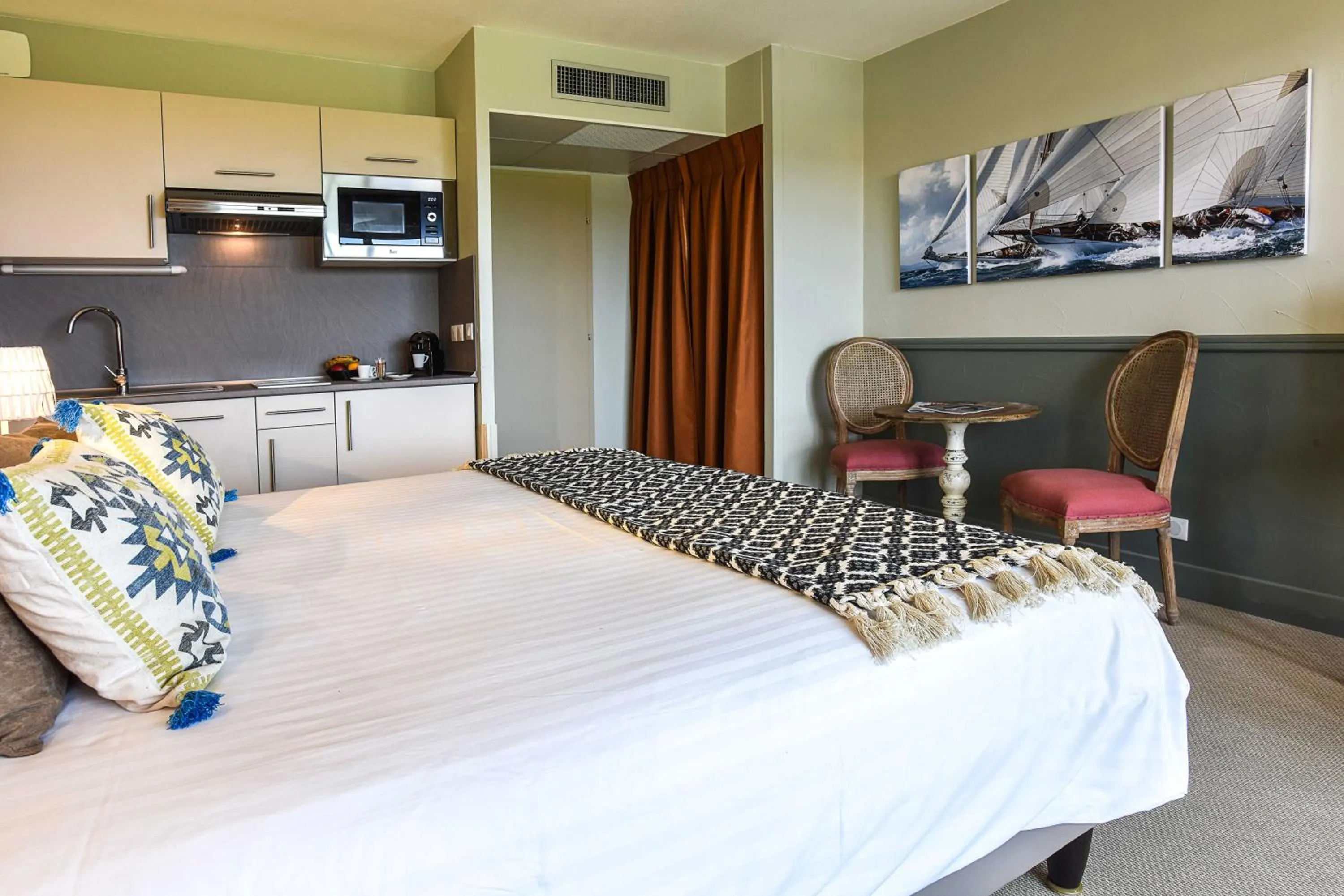 Studio 2 people in Hôtel La Réserve