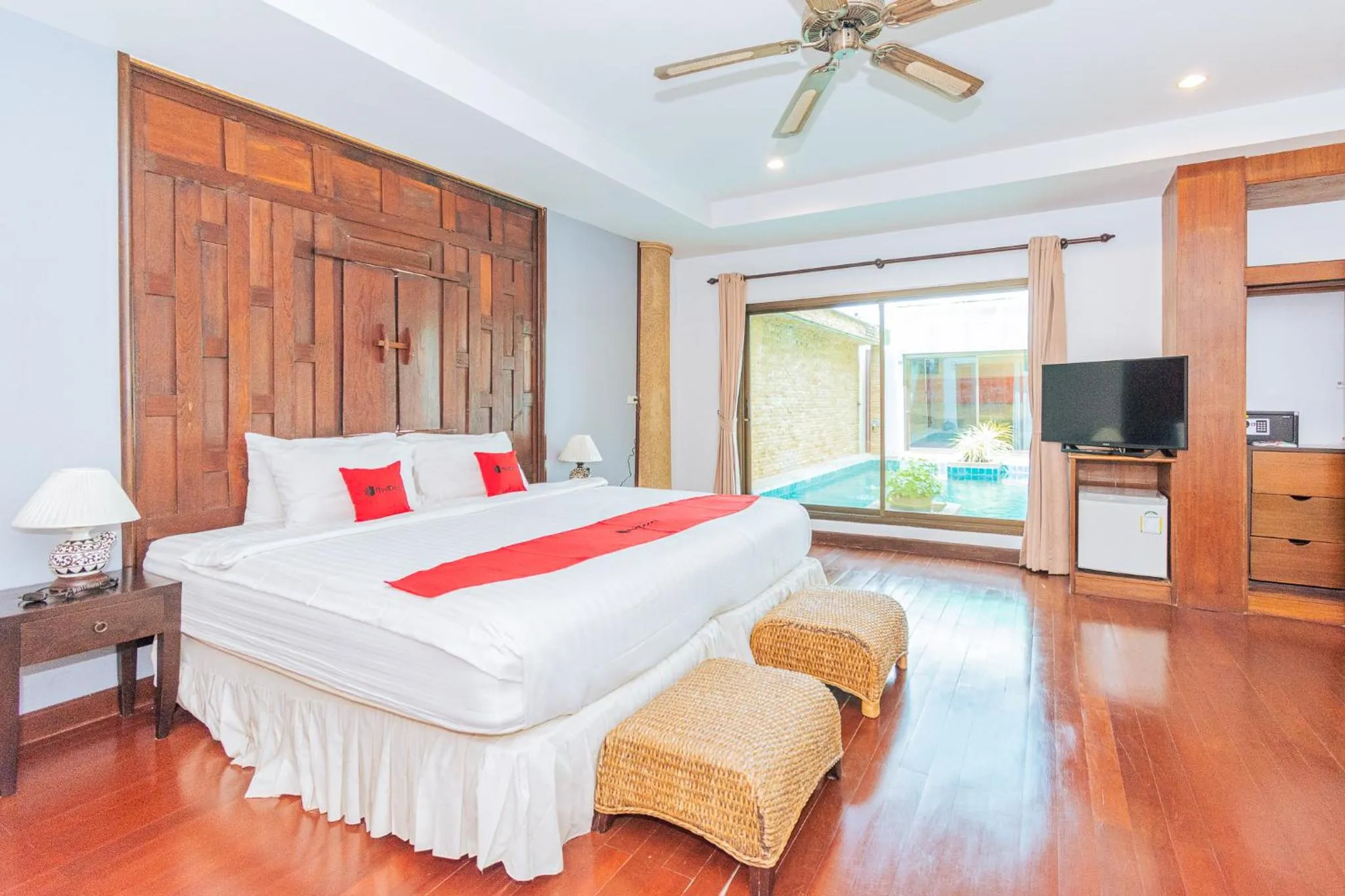 Double Room with Pool View in Evergreen boutique Hua Hin