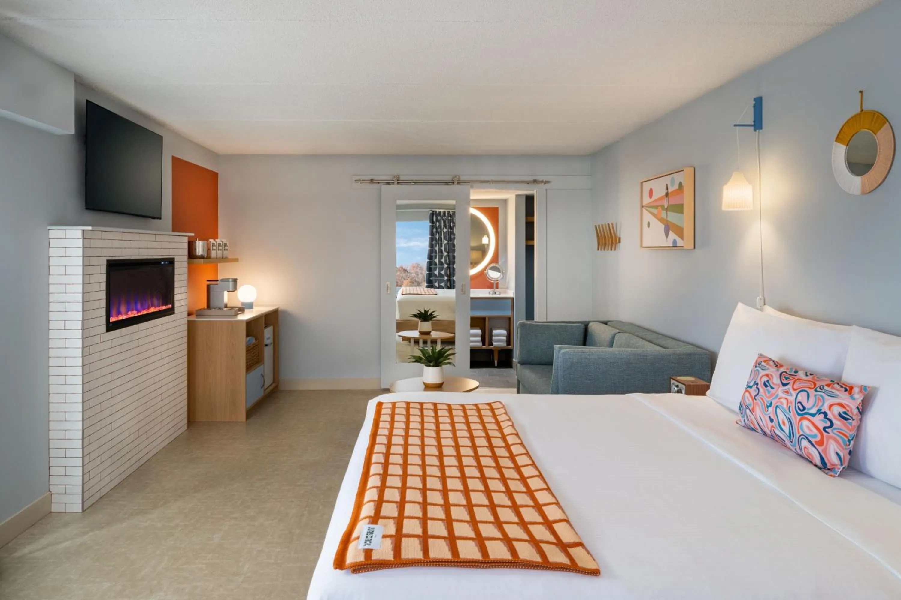 Deluxe Fireplace King in The Wayback, Pigeon Forge, A Tribute Portfolio Hotel