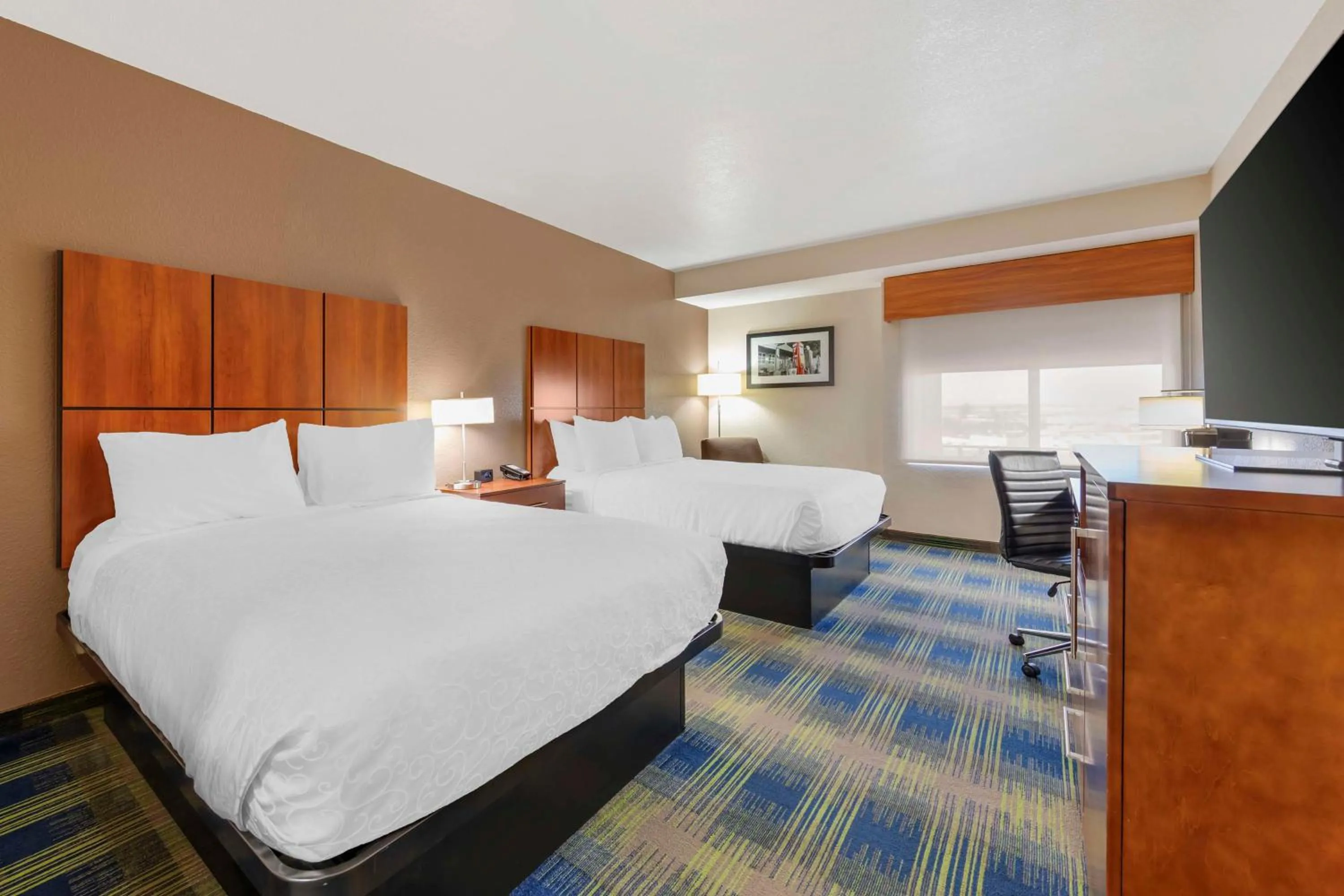 Queen Room with Two Queen Beds - Non-Smoking in Best Western Plus Heritage Inn Ontario Rancho Cucamonga