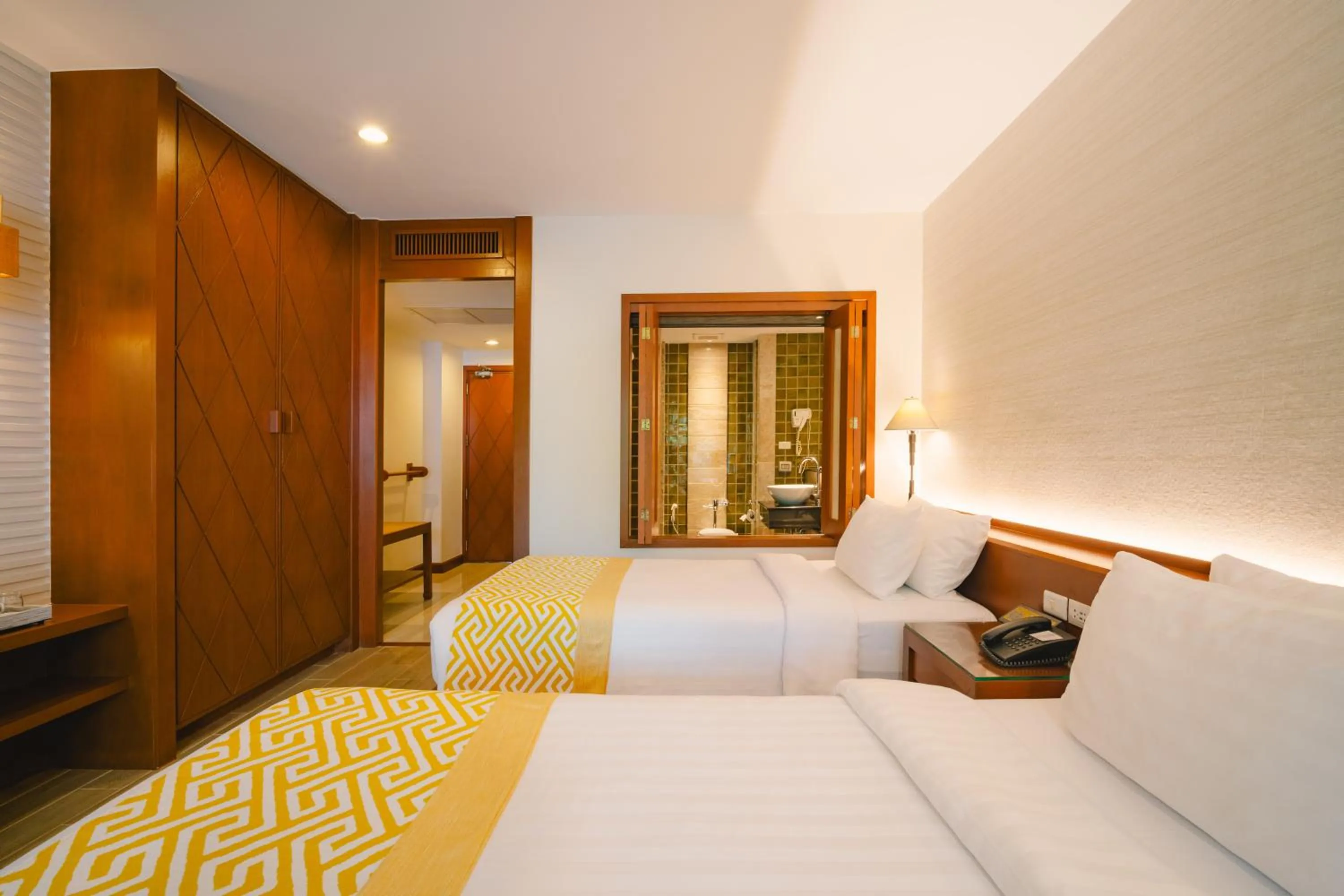 Deluxe Twin Room – Royal Wing 2 Single bed in The Royal Paradise Hotel & Spa - SHA Extra Plus