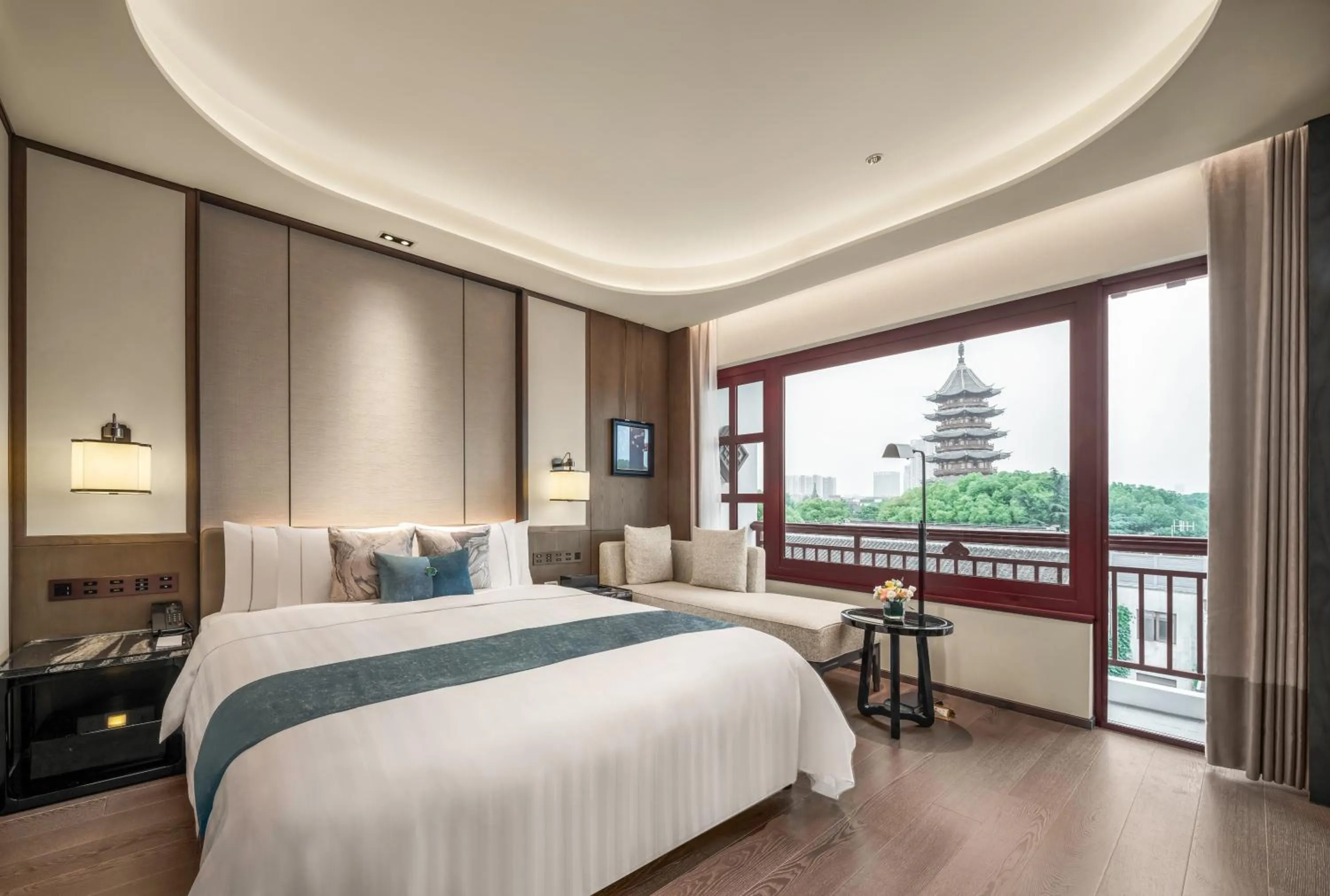 Premier Balcony Suite in Pan Pacific Suzhou -Including unlimited access to the 4A-level Panmen Scenic Area