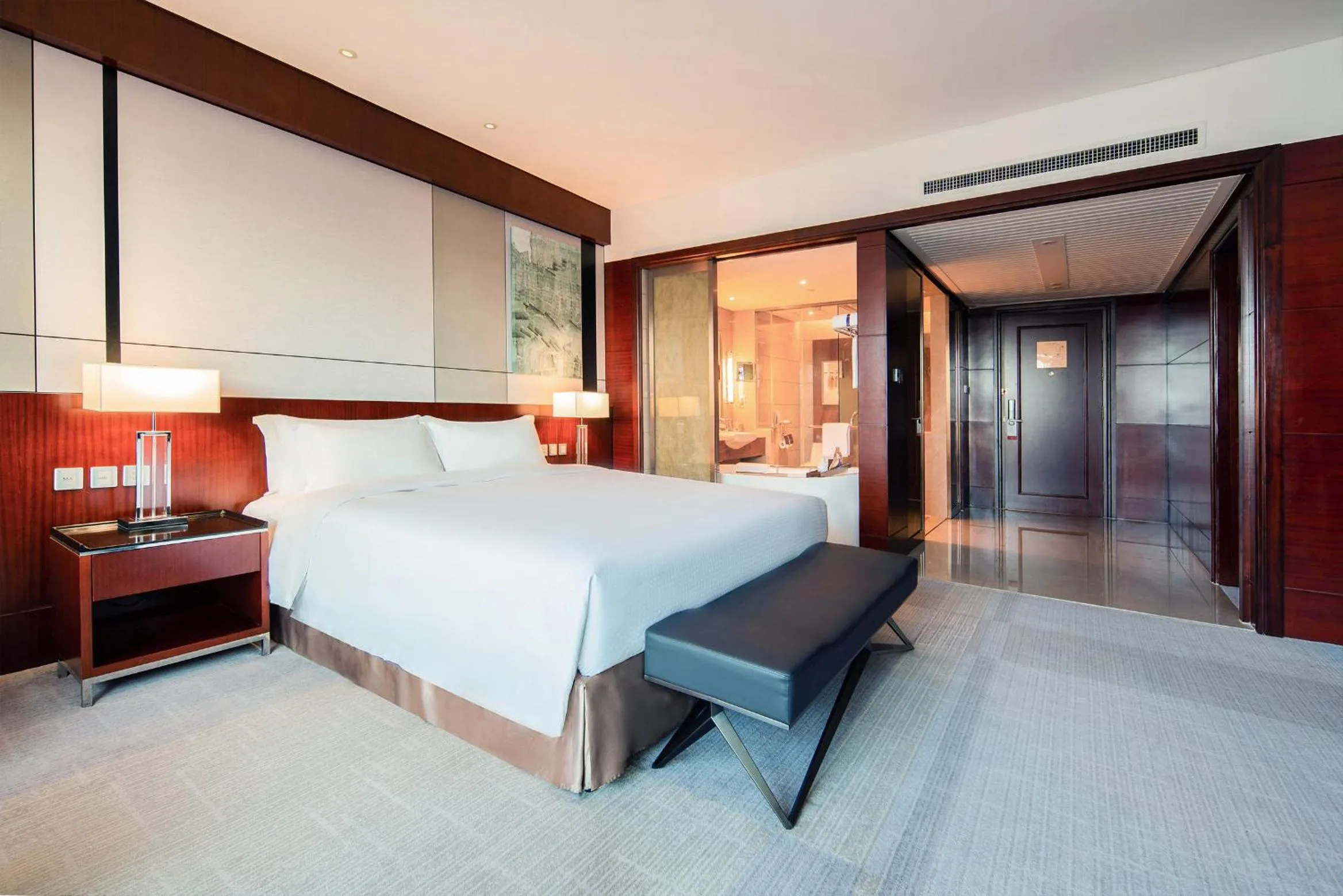 Deluxe King Room in Marco Polo Jin Jiang