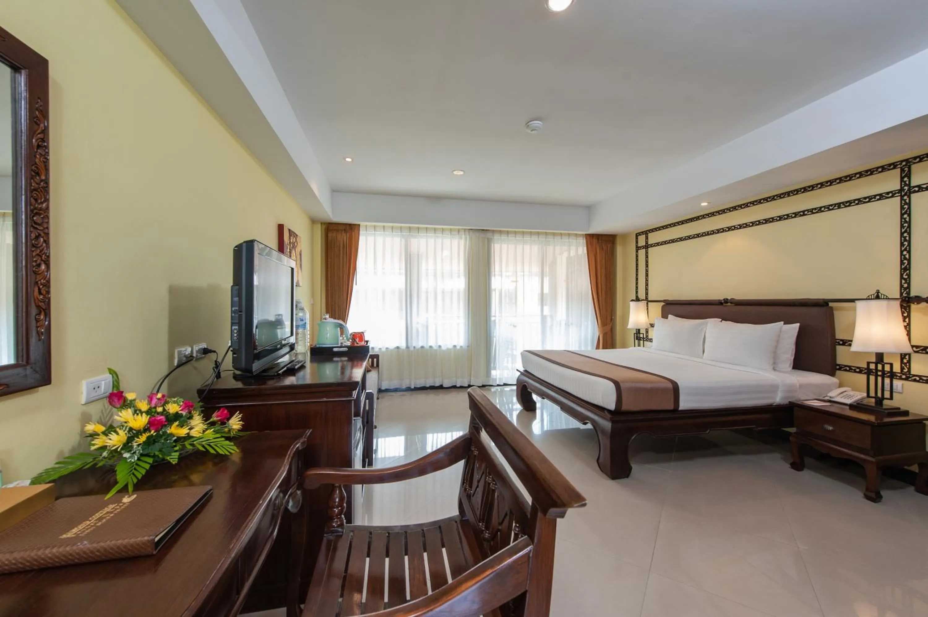 Deluxe Double or Twin Room with Pool View in Diamond Cottage Resort & Spa