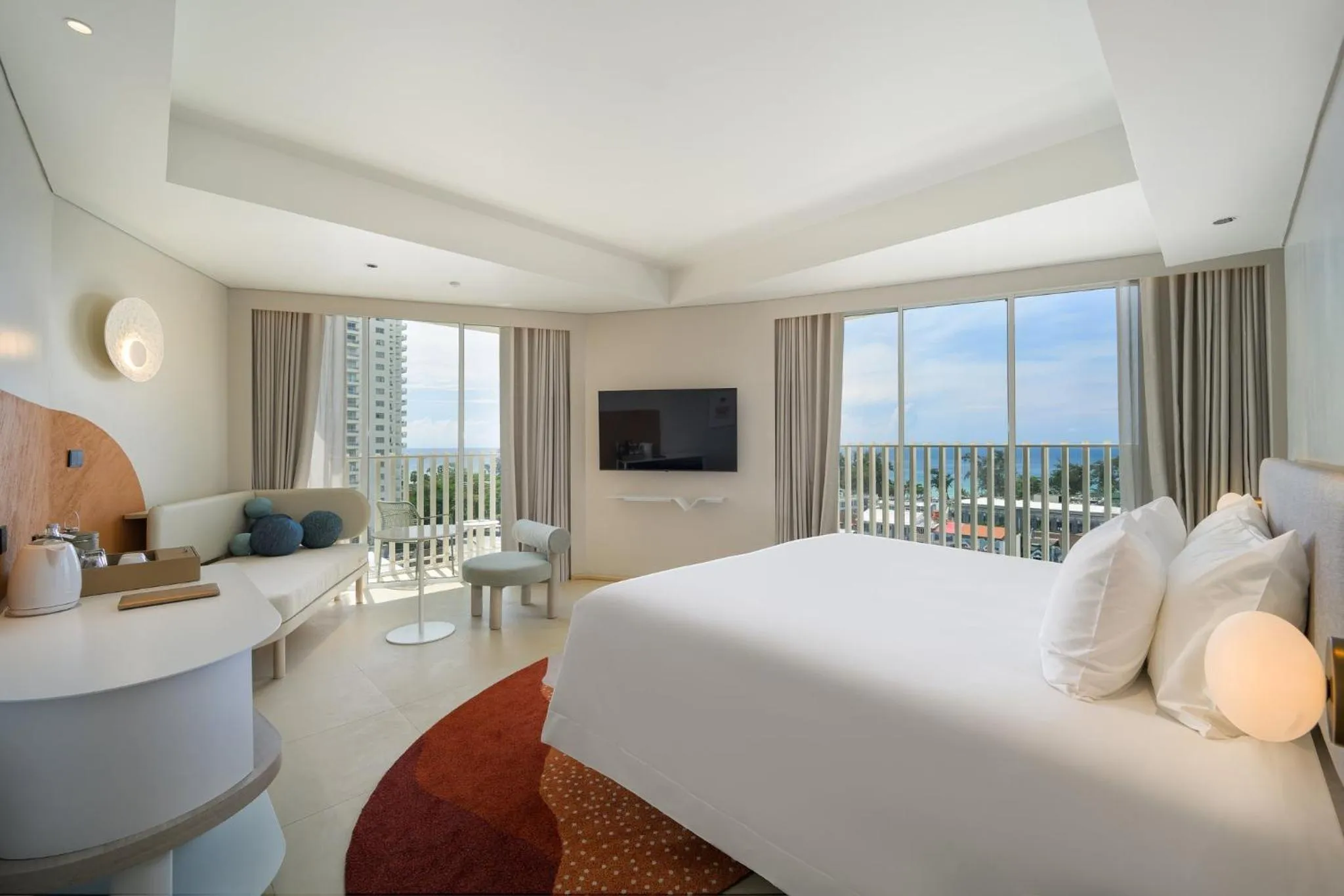 Deluxe Ocean View King in Centara Karon Resort Phuket