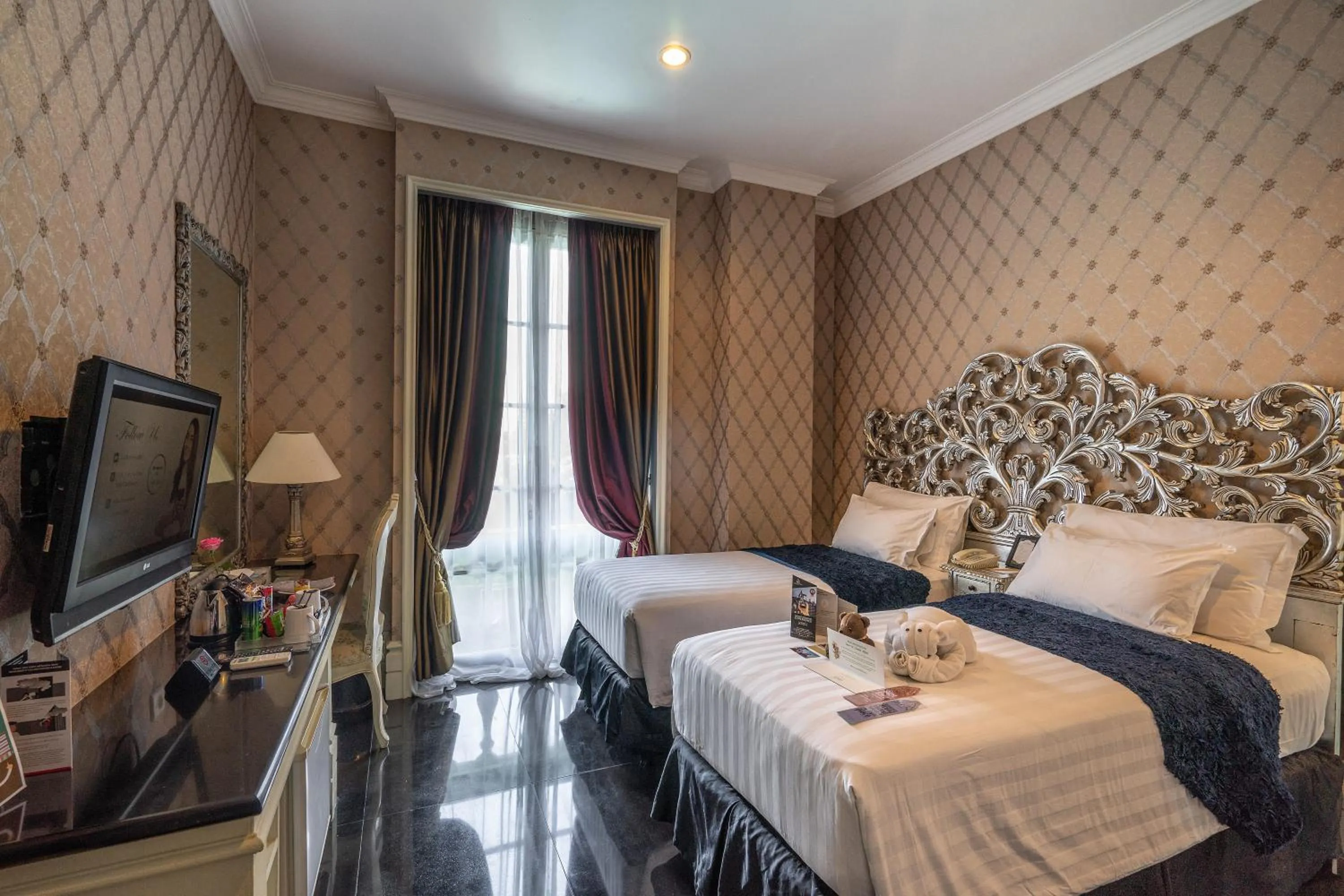 Superior Twin Room with Garden View in GH Universal Hotel Bandung