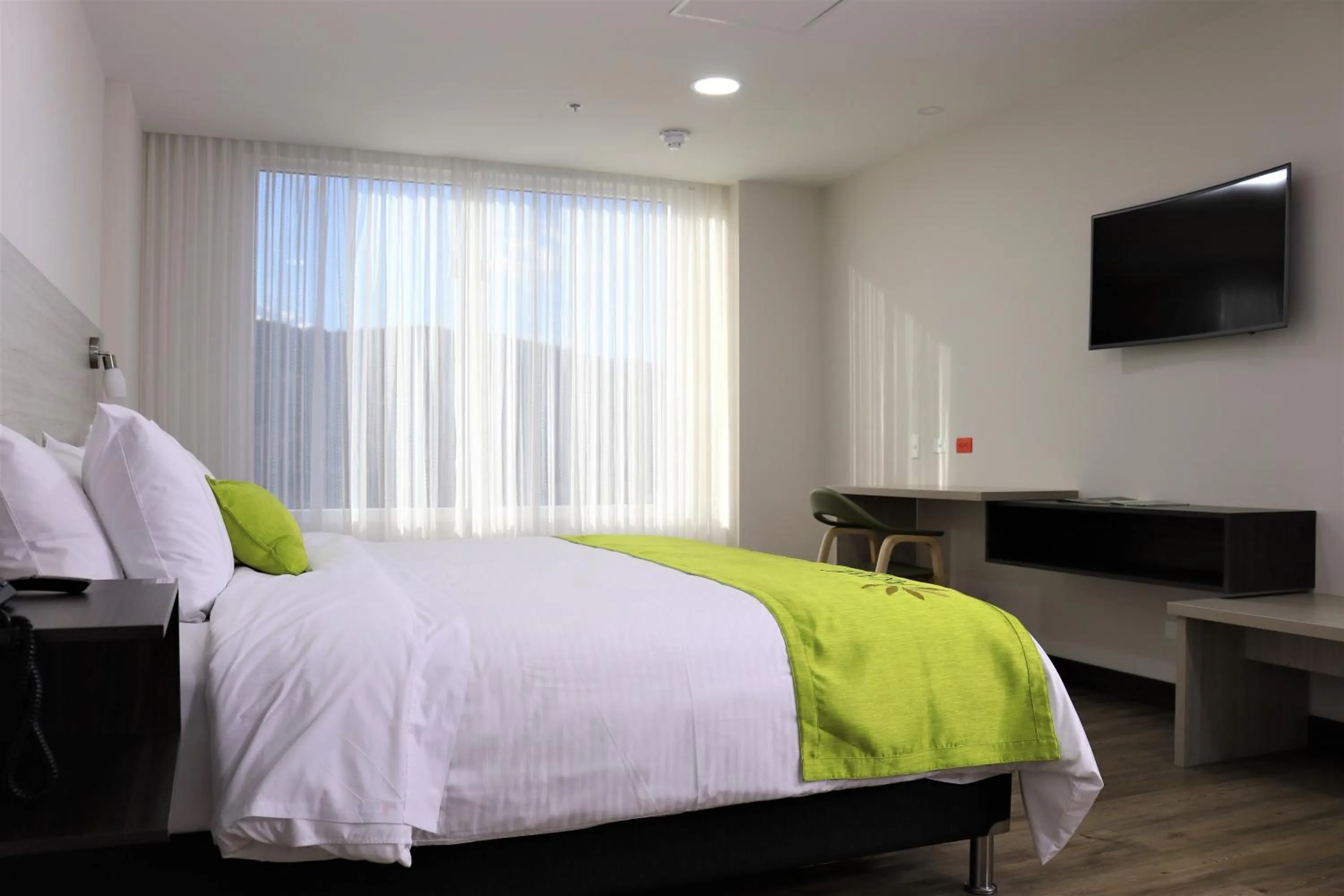 Deluxe King Room in Arame Hotel