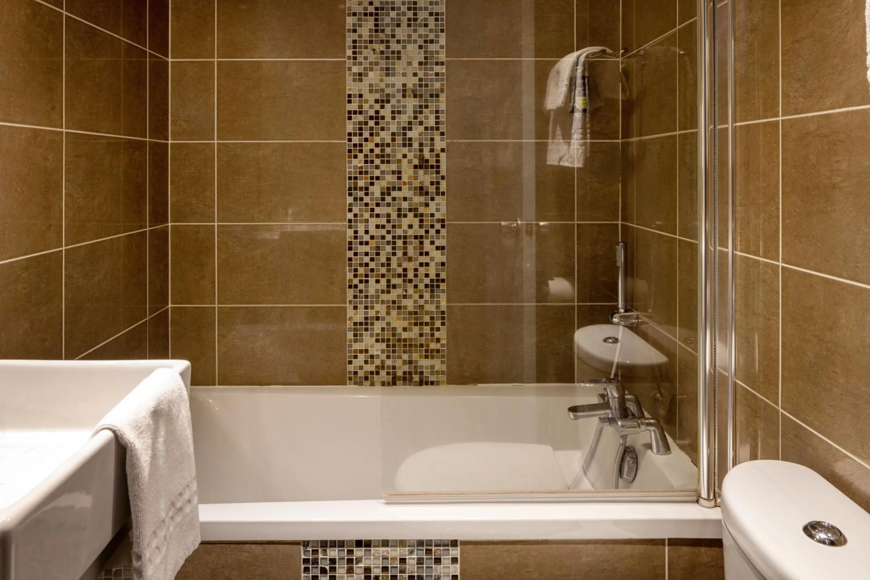 Twin Room in Hotel Victoria