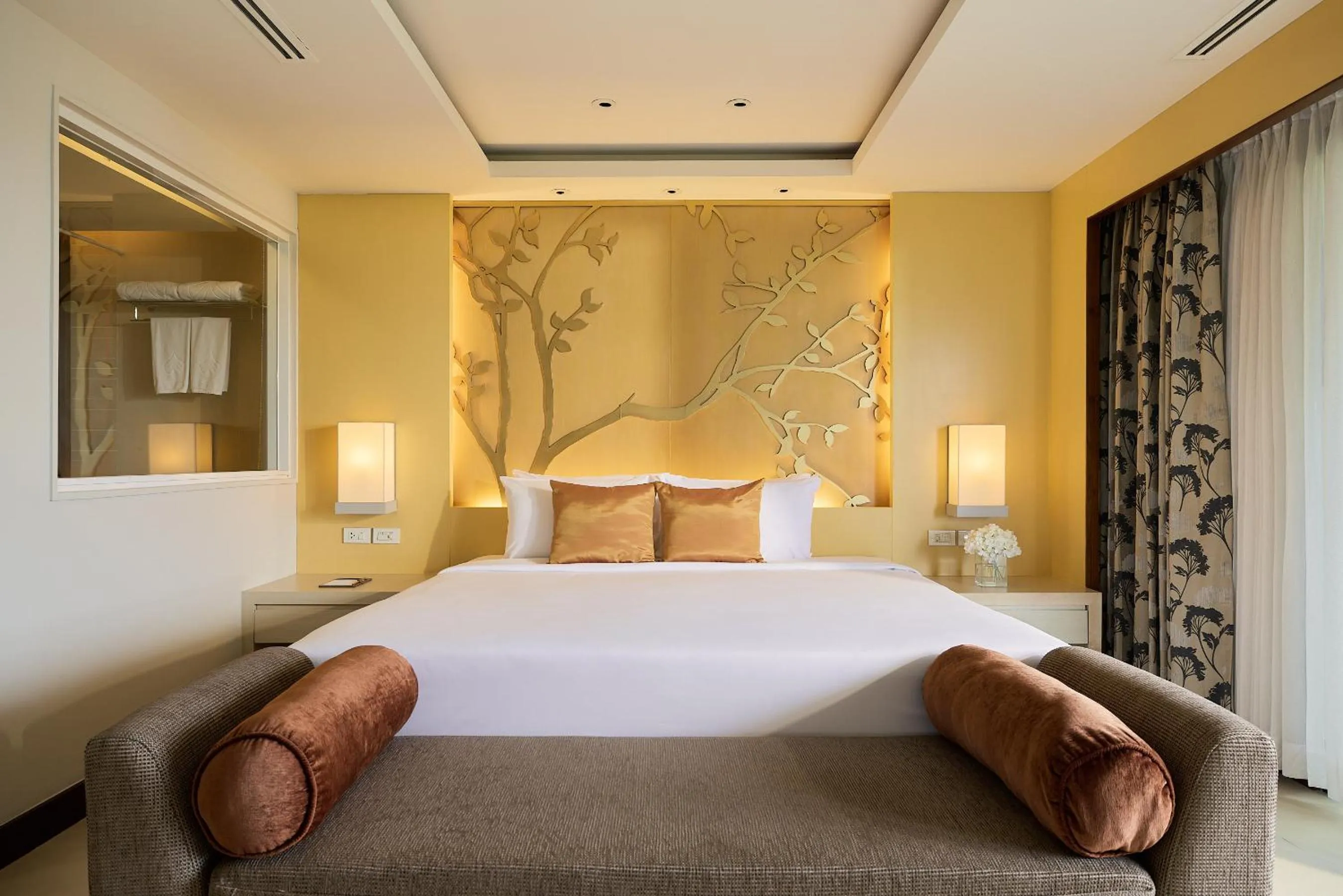 Executive Suite in Rua Rasada Hotel - The Ideal Venue for Meetings & Events