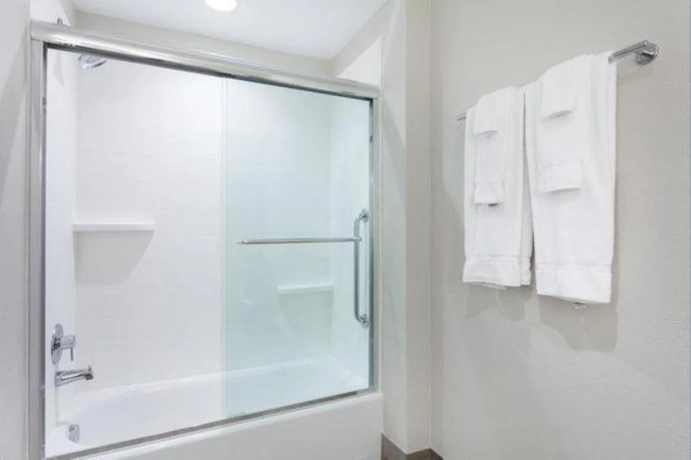 Standard Room in Holiday Inn Express & Suites Panama City Beach - Beachfront by IHG