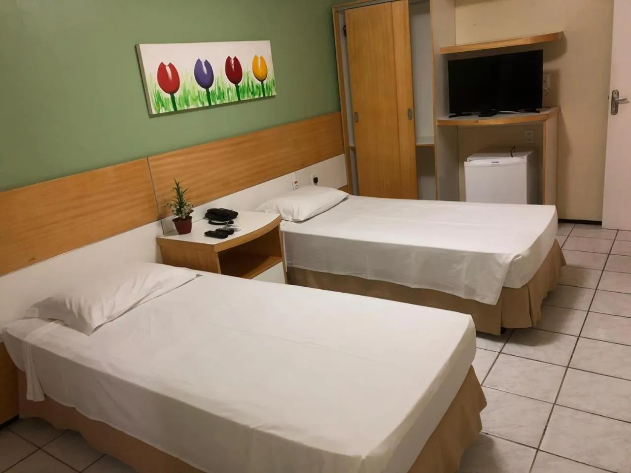 Double Room with Two Single Beds in Raio de Sol Praia Hotel