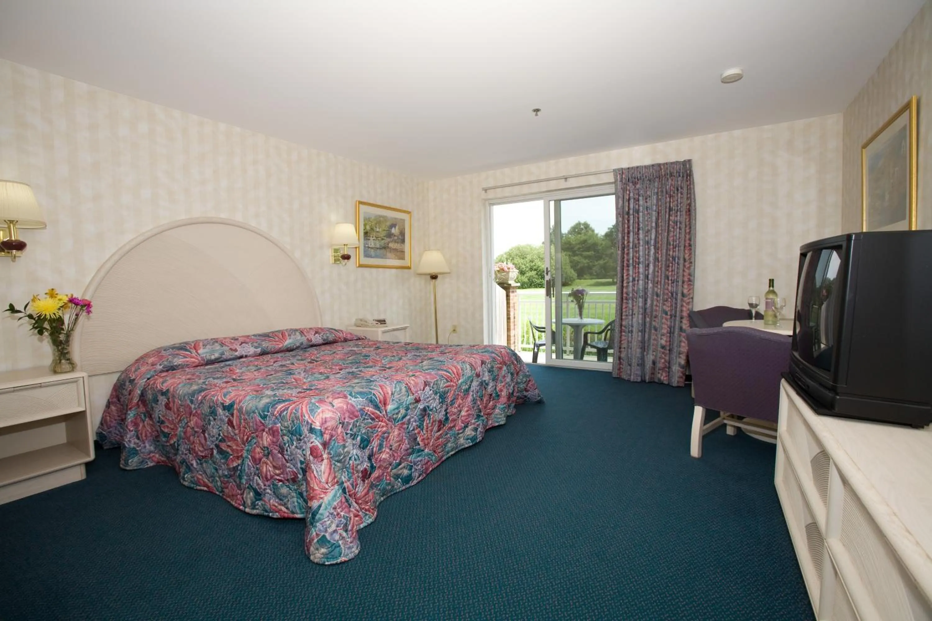 King Room - Disability Access in Winnapaug Inn