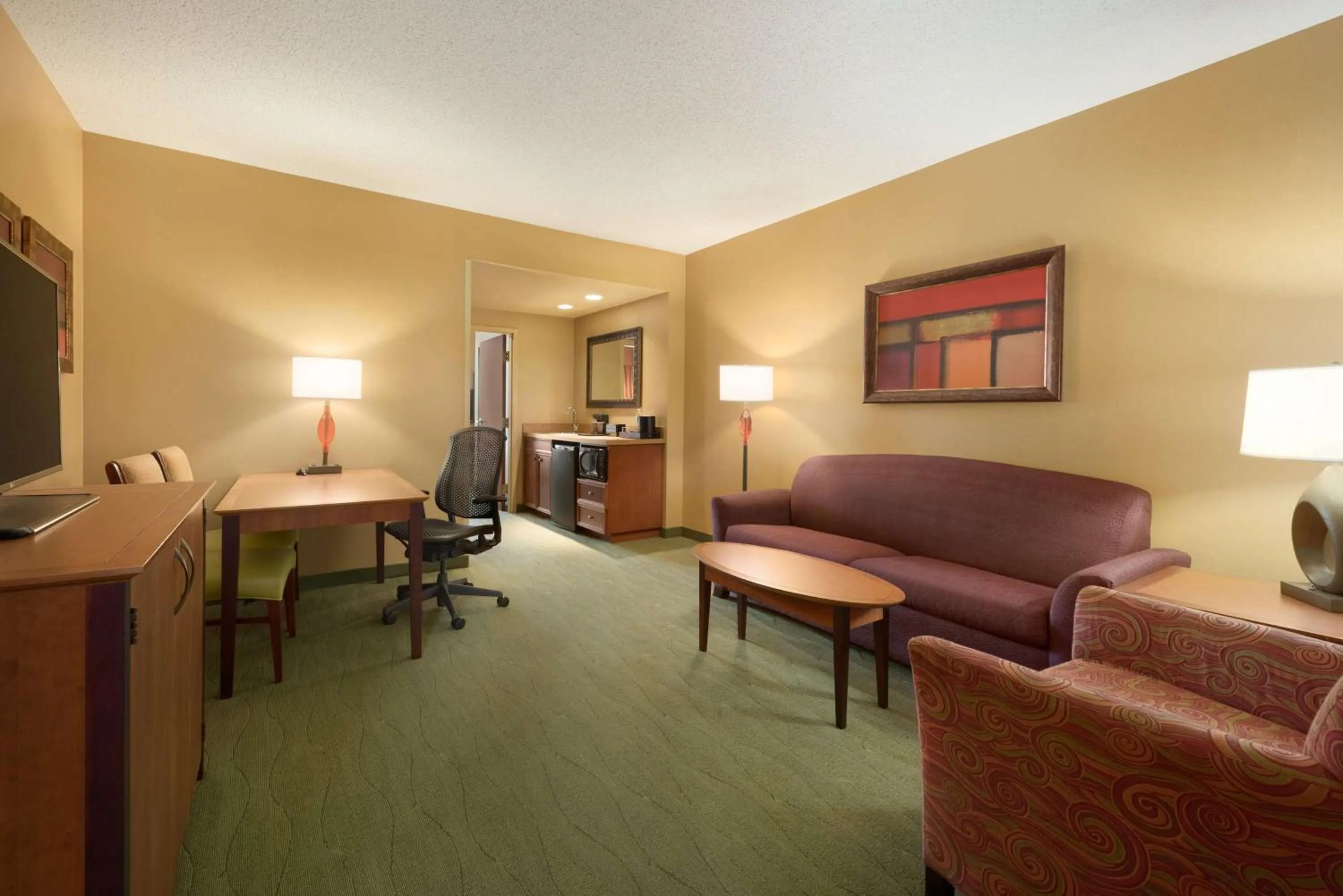Premium King Room with River View - Non-Smoking in Embassy Suites East Peoria Hotel and Riverfront Conference Center