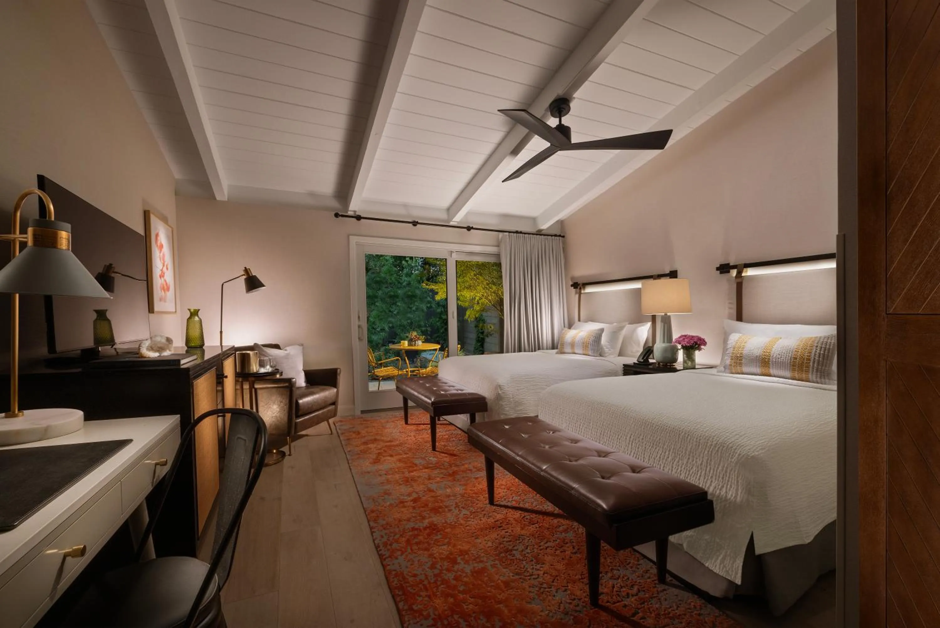 Deluxe Double Room in The Cottages Hotel