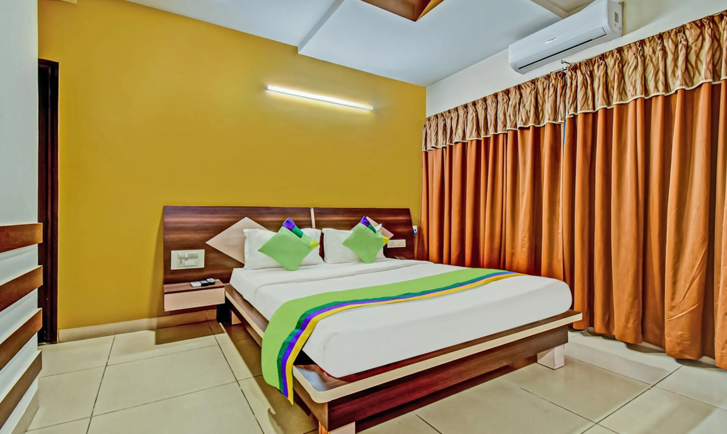 Standard Double Room - single occupancy in Treebo Raj Elegance Manyata Tech Park