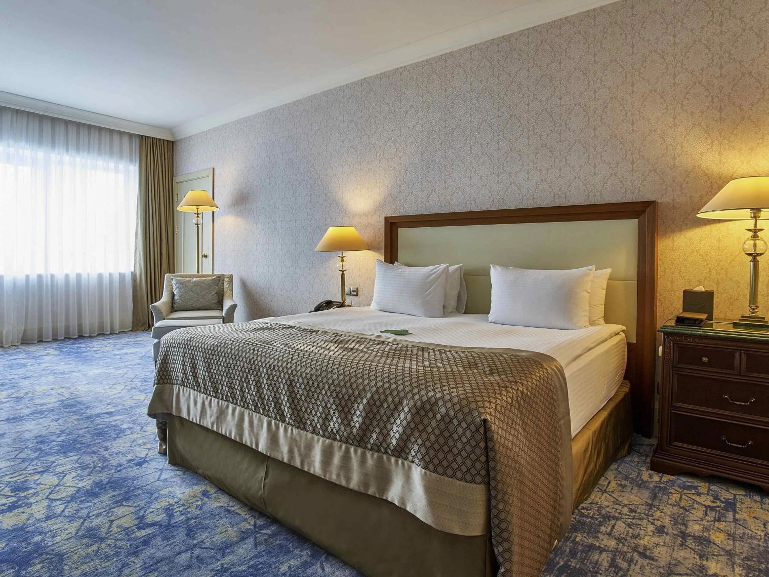 Deluxe king bed room in Rixos President Hotel Astana