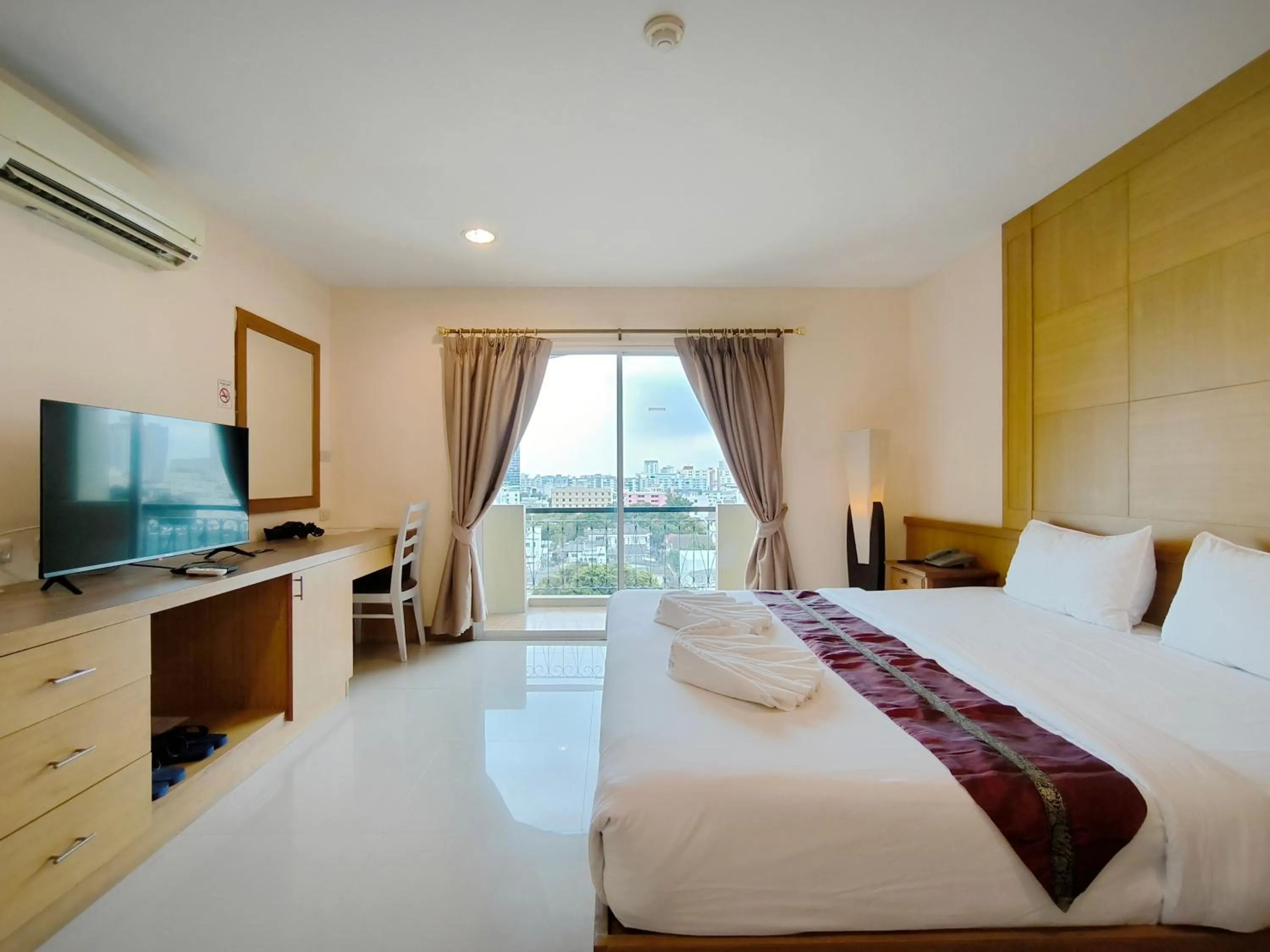 Metro Suite in Metro Point Bangkok