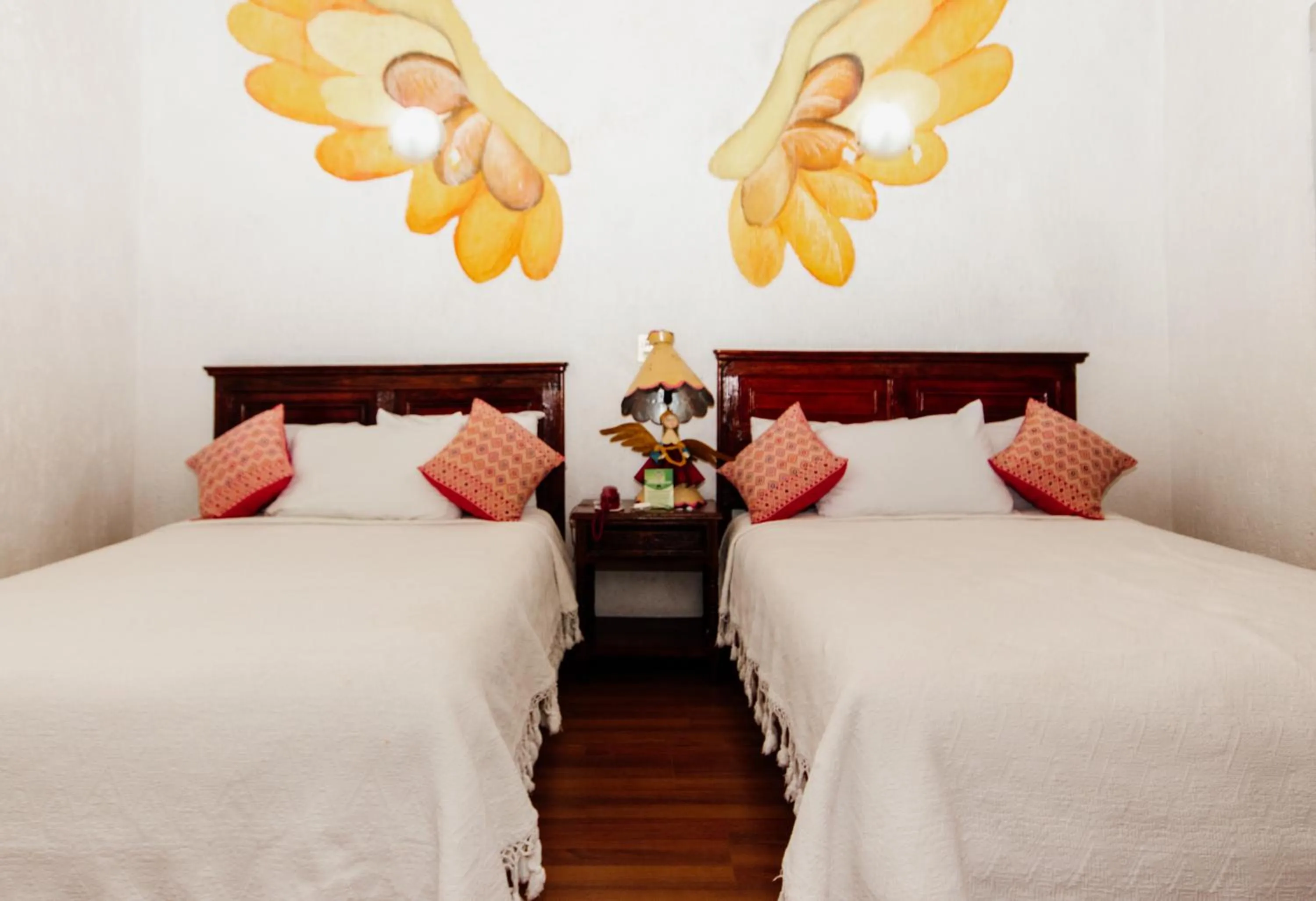 Triple Room in Mansion de los Angeles