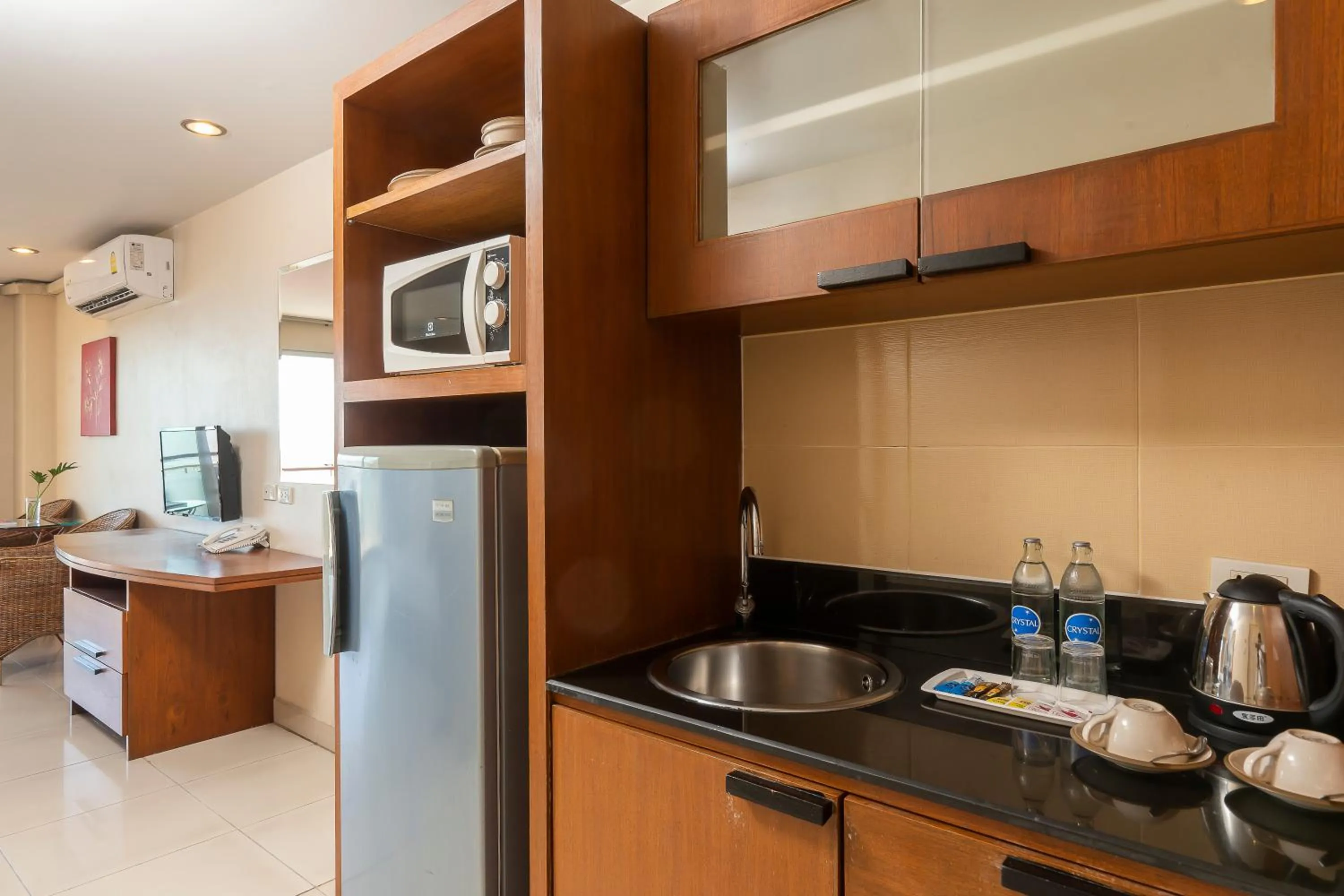 Pool Deluxe Room - No Pets in Bella Villa Cabana