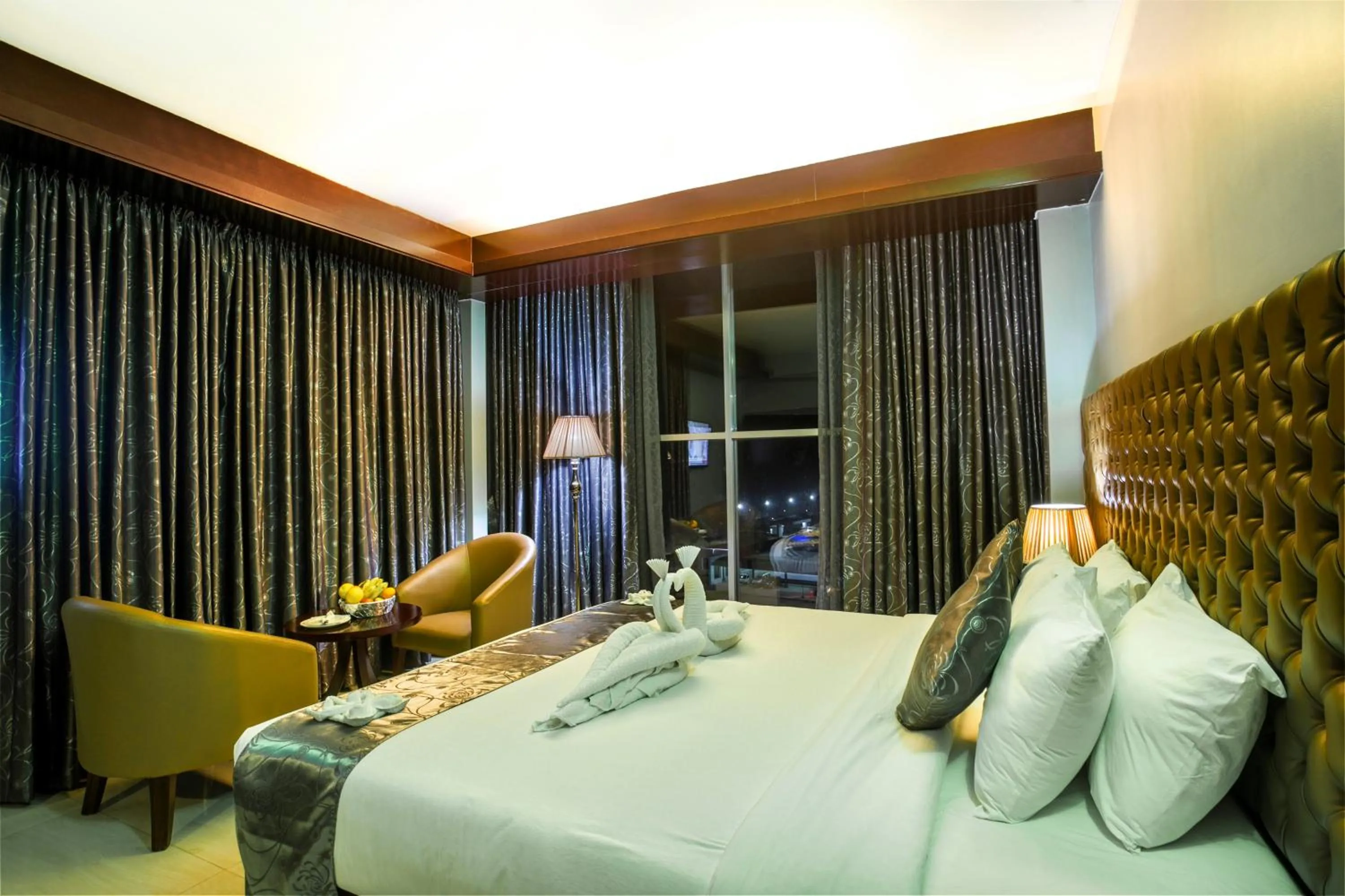 Superior King Room in Momo Inn