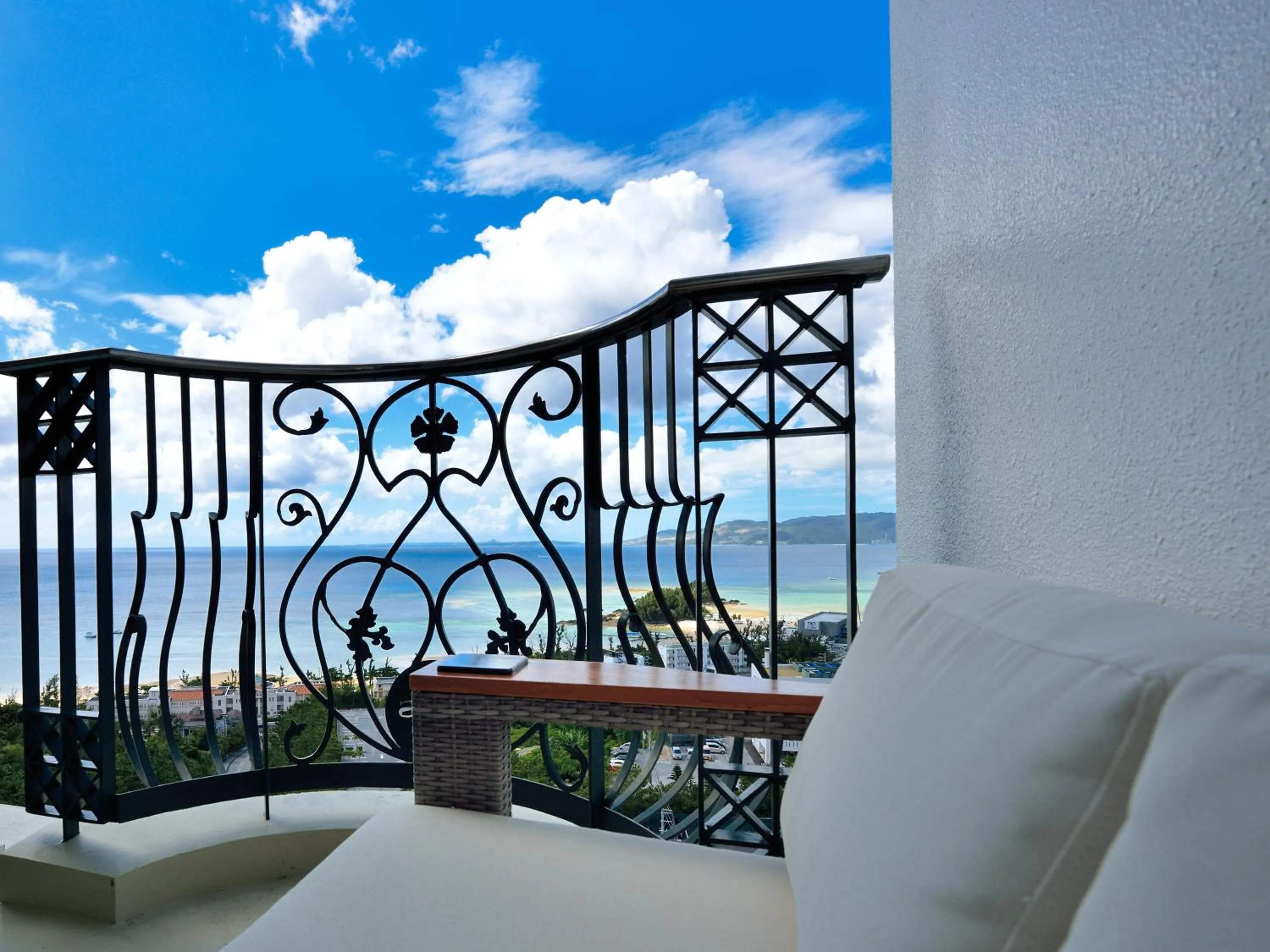 Premier Twin Room with Tatami Area - single occupancy in Okinawa Kariyushi Resort EXES Onna