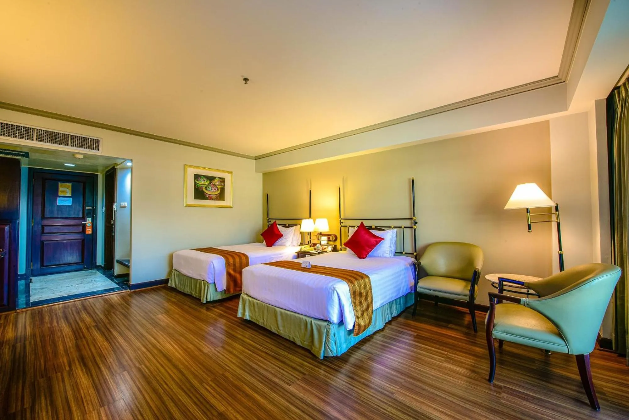 Deluxe Double or Twin Room - Building Wing in Patong Resort Hotel - SHA Extra Plus