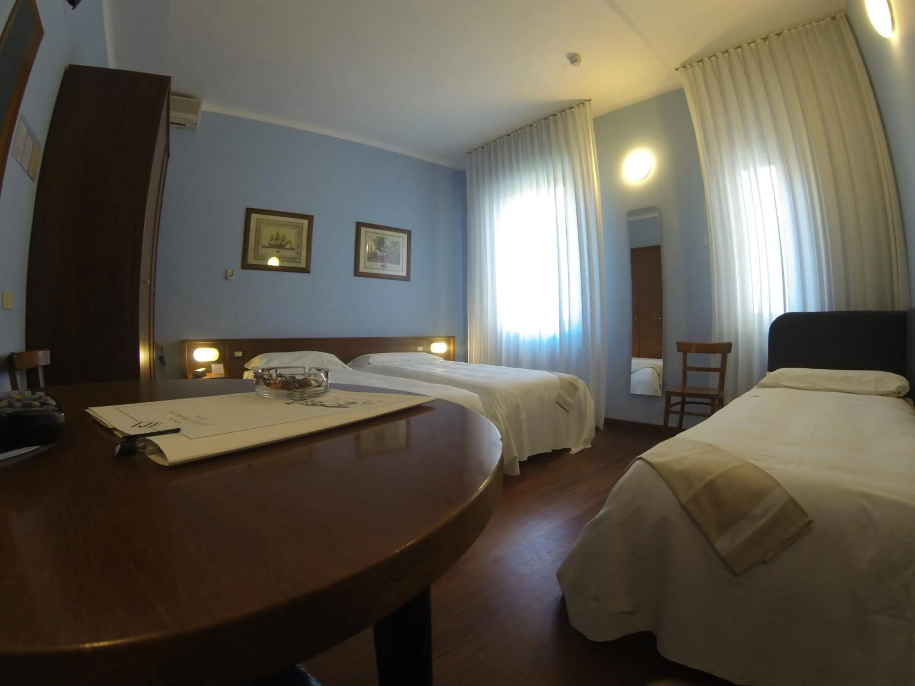 Triple Room in Hotel Mariani