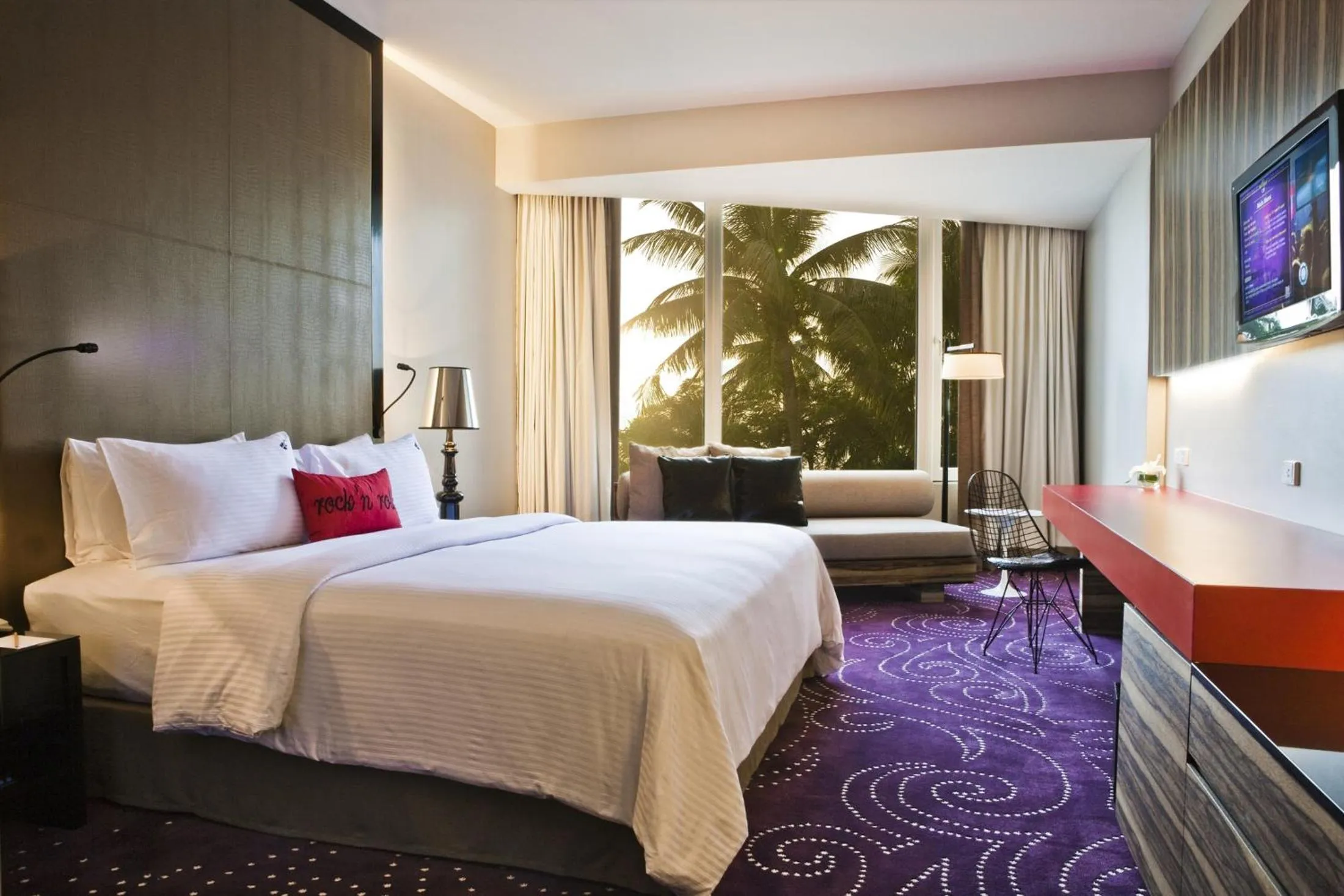 Deluxe Double or Twin Room in Hard Rock Hotel Pattaya