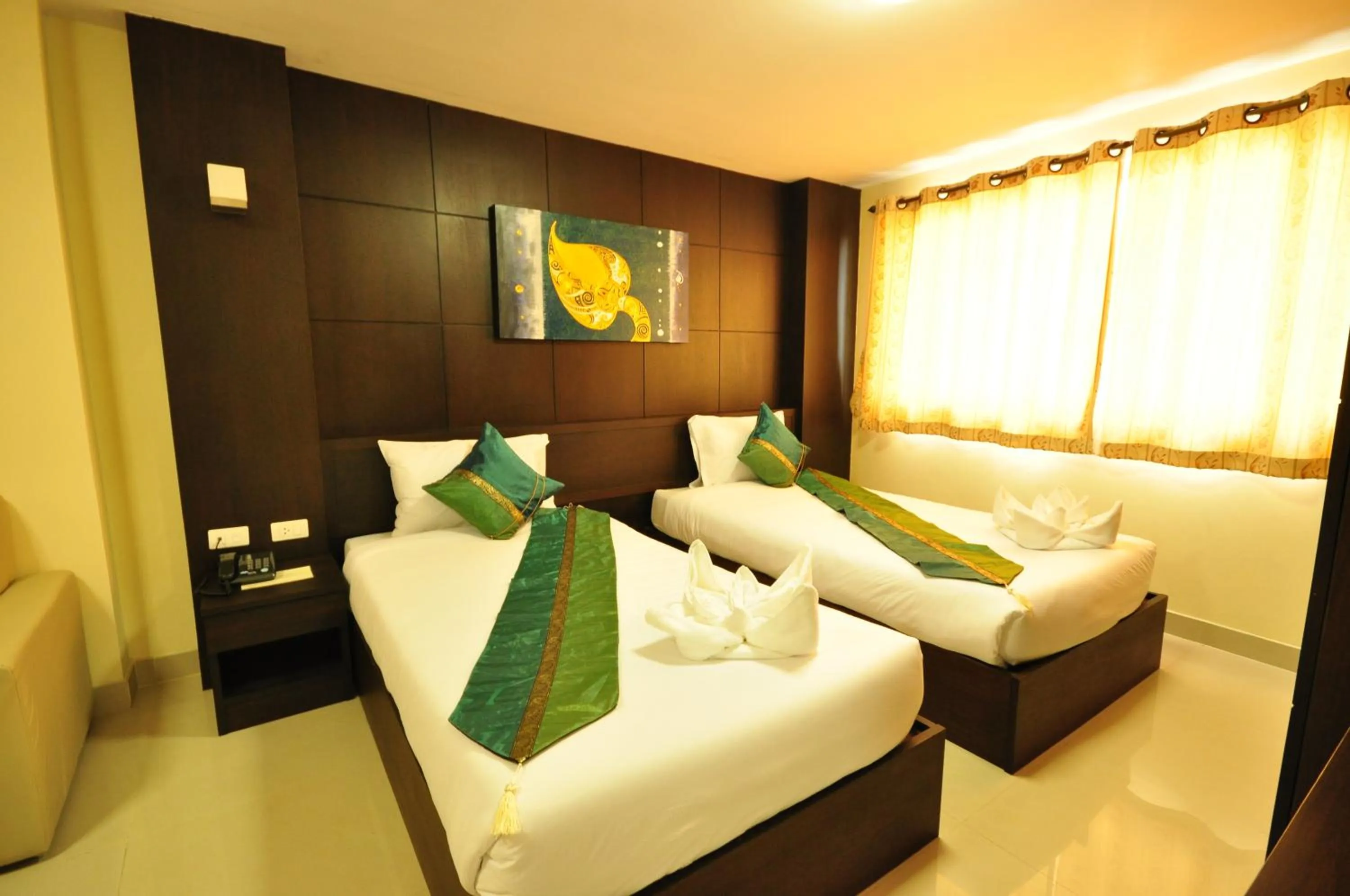 Superior Double or Twin Room with Round Trip Airport Transfer in Regent Suvarnabhumi Hotel
