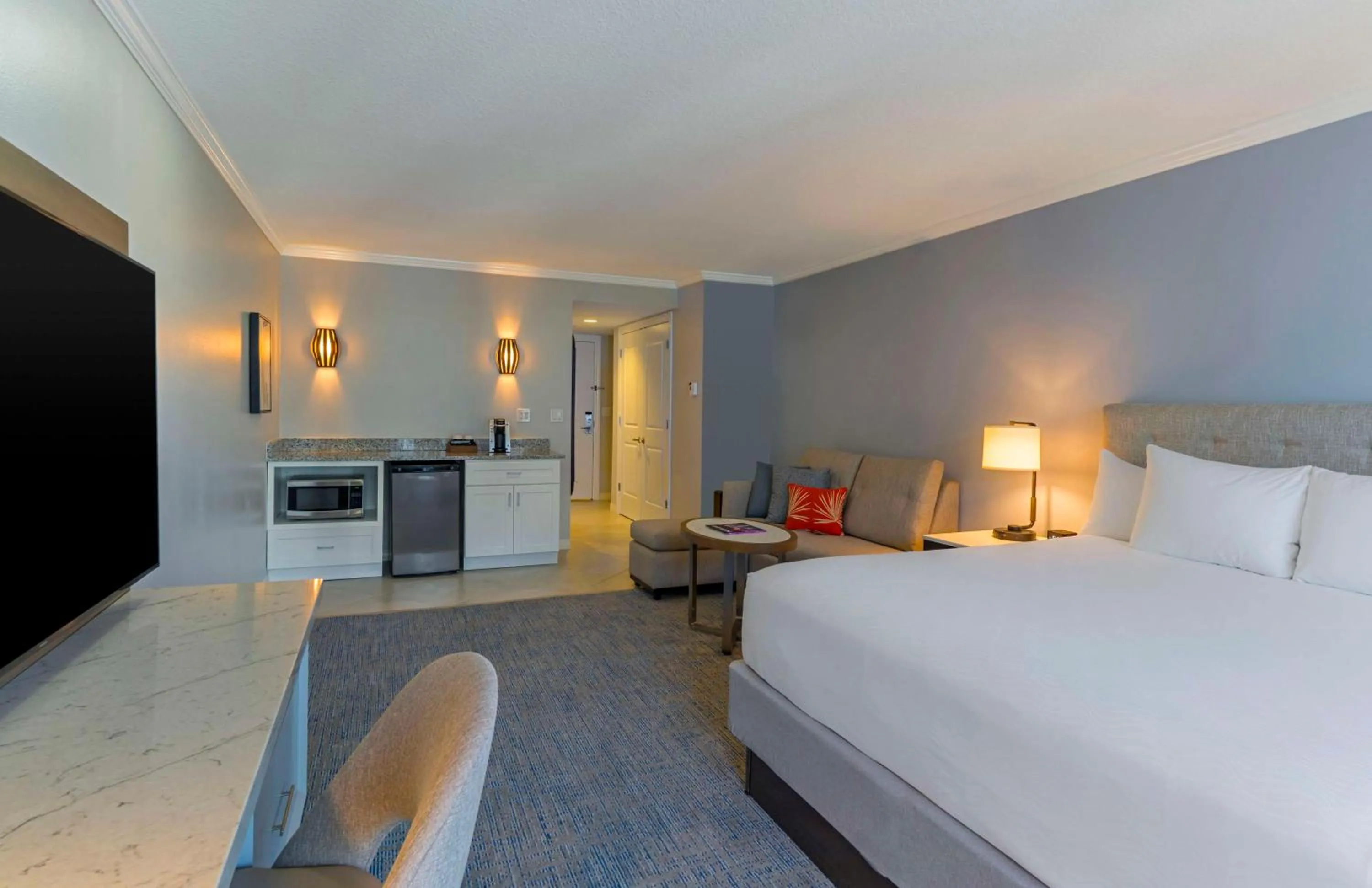 King Room with Partial Ocean View in Hyatt Regency Clearwater Beach Resort & Spa