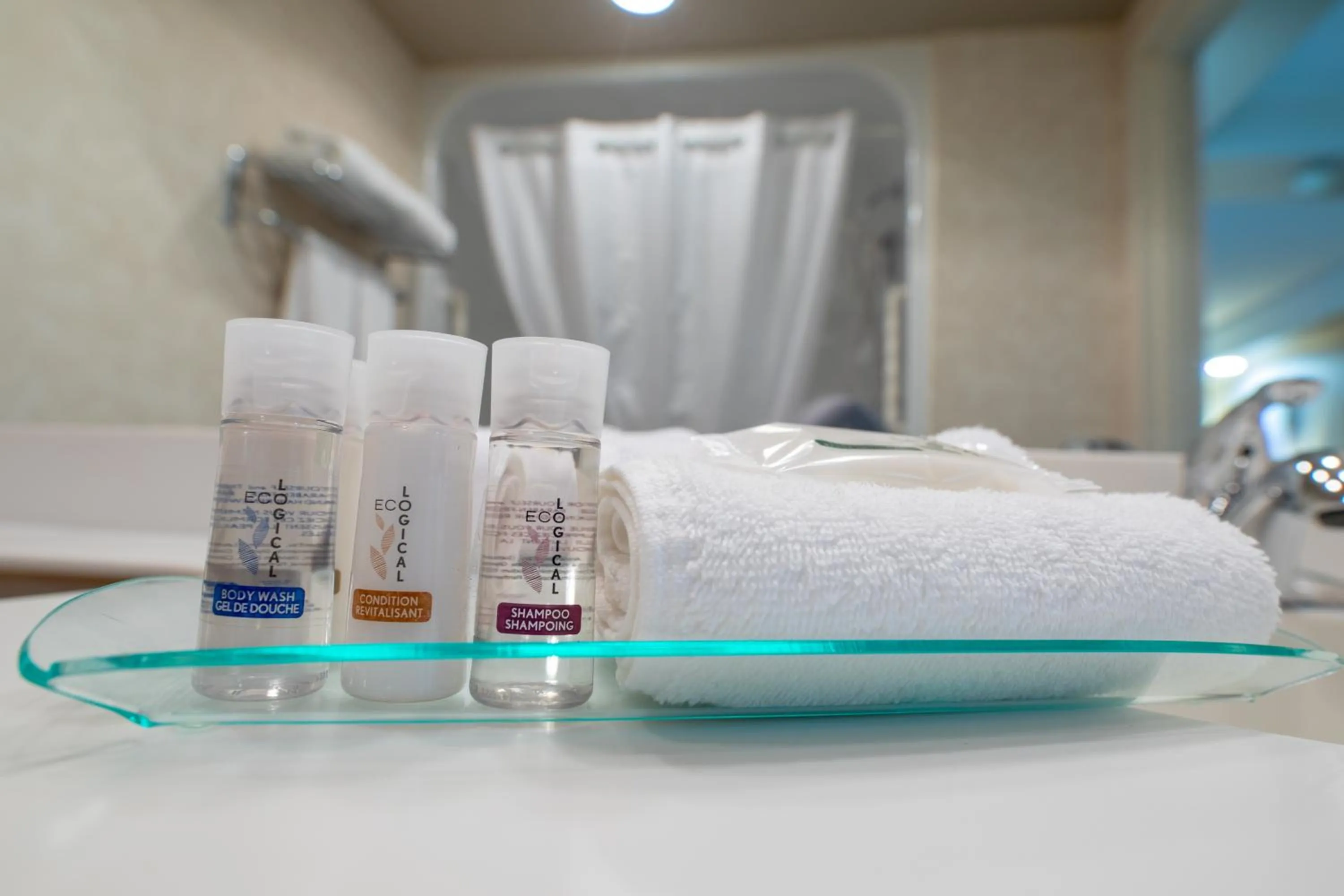 1 King Bed, One-Bedroom, Presidential Suite, Non-Smoking in Royal Hotel Edmonton Airport Trademark Collection By Wyndham