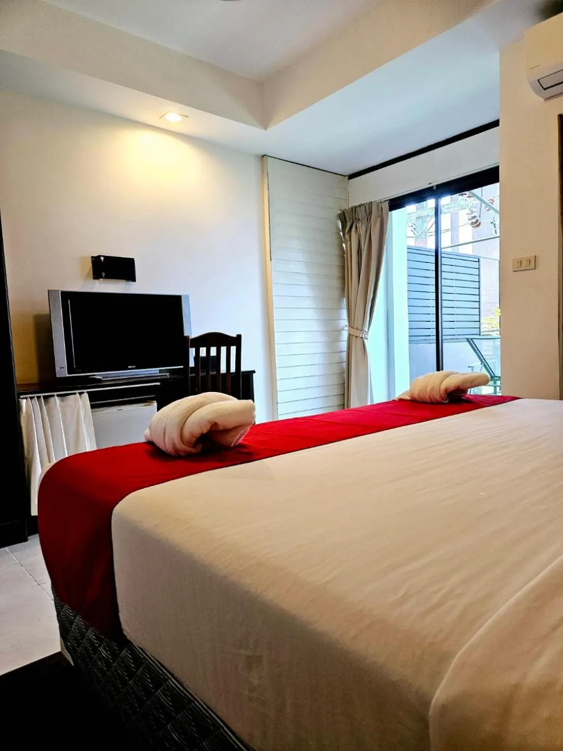 Deluxe Double Room with Balcony in The Album Loft