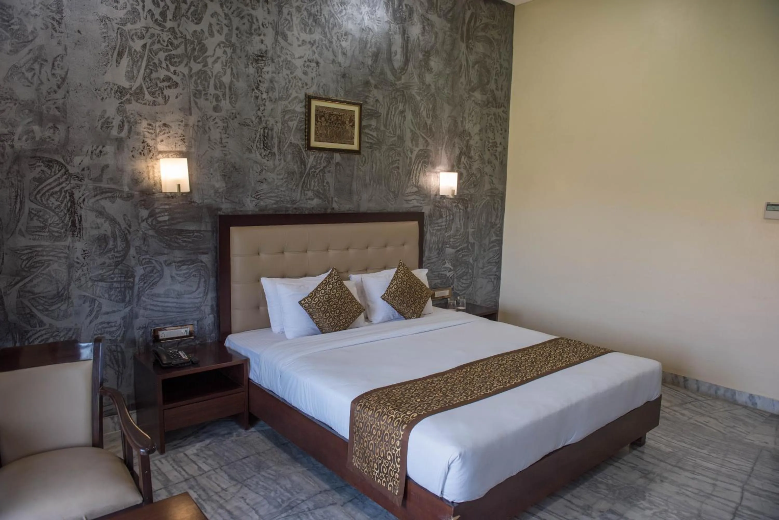 Superior Double Room in Sun Hotel and Resort, Mount Abu