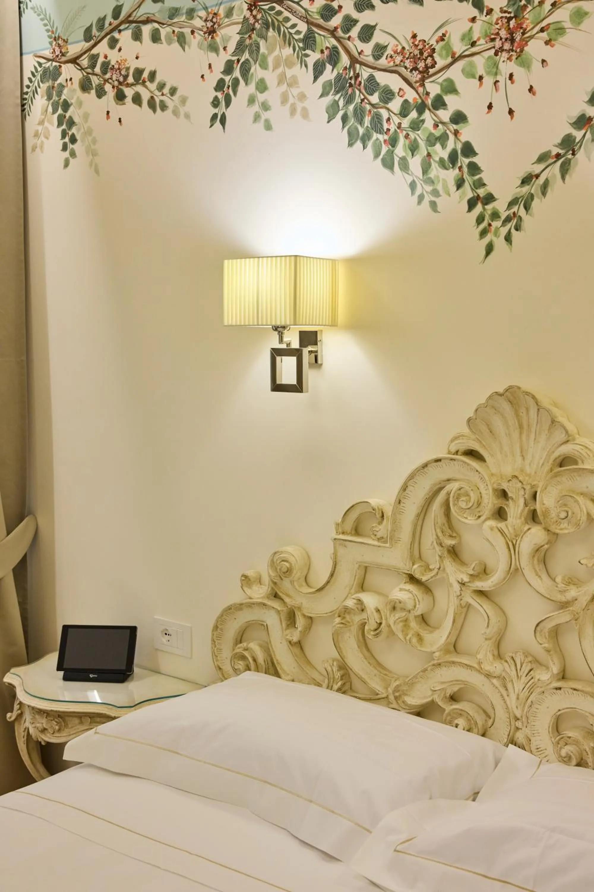 Small Double Room in Dependance in Hotel Art Atelier - Place of Charme