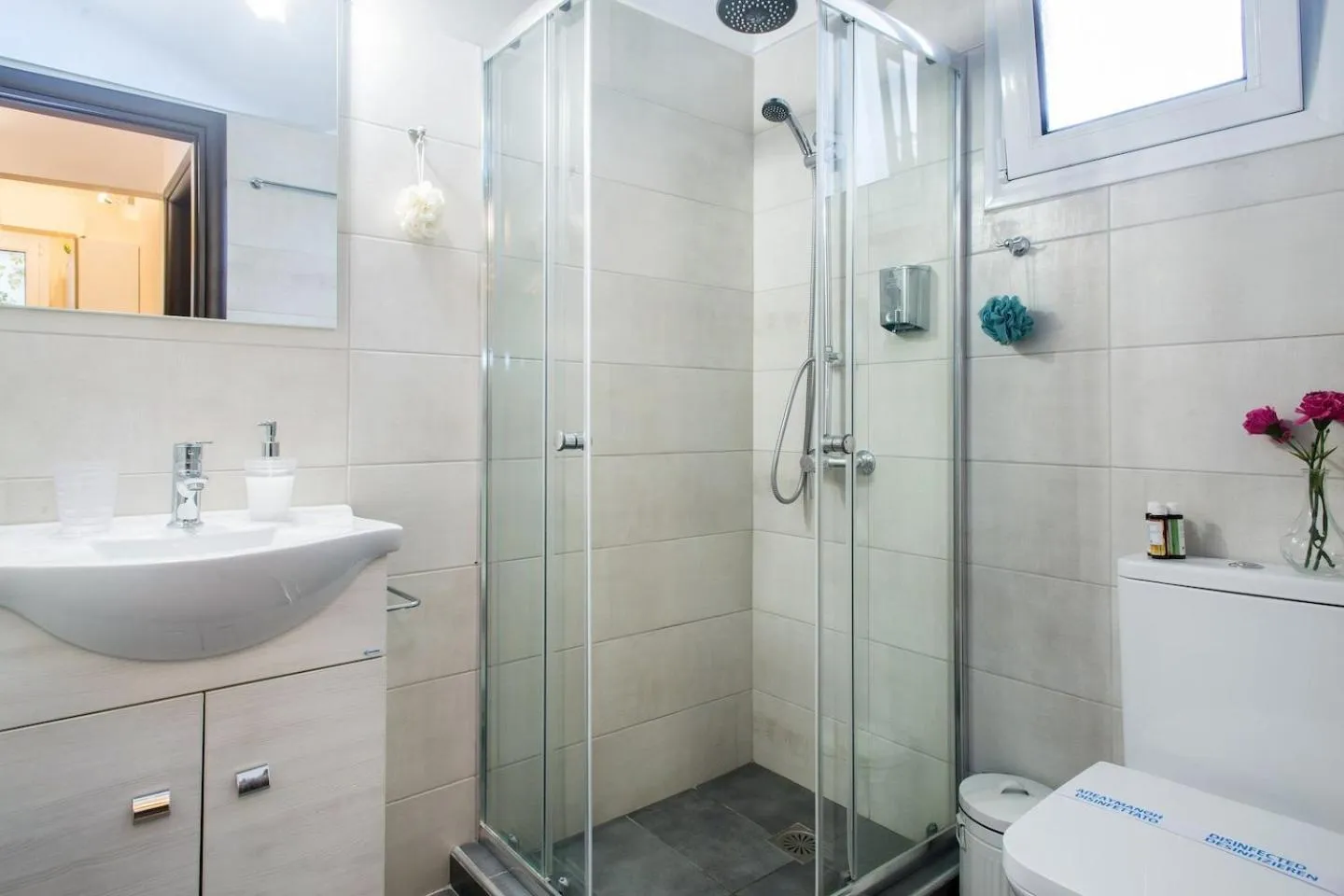 Two-Bedroom Apartment in Acropolis Heart