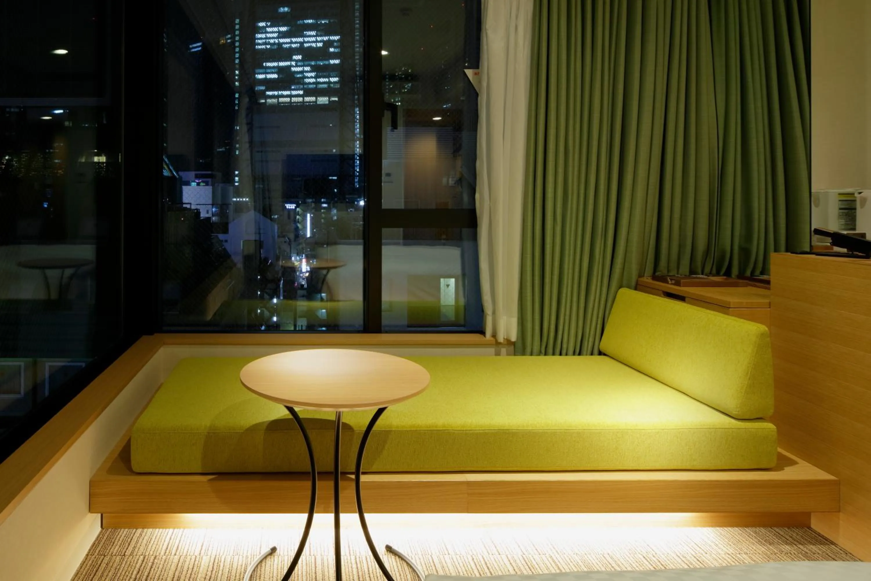 Corner Twin Room (3 adults) in Candeo Hotels Tokyo Shimbashi