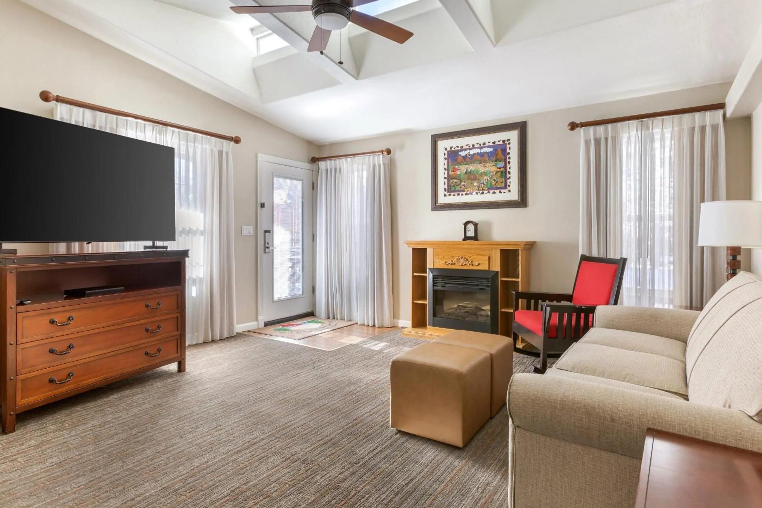 Two-Bedroom Suite in PVC at The Roundhouse Resort