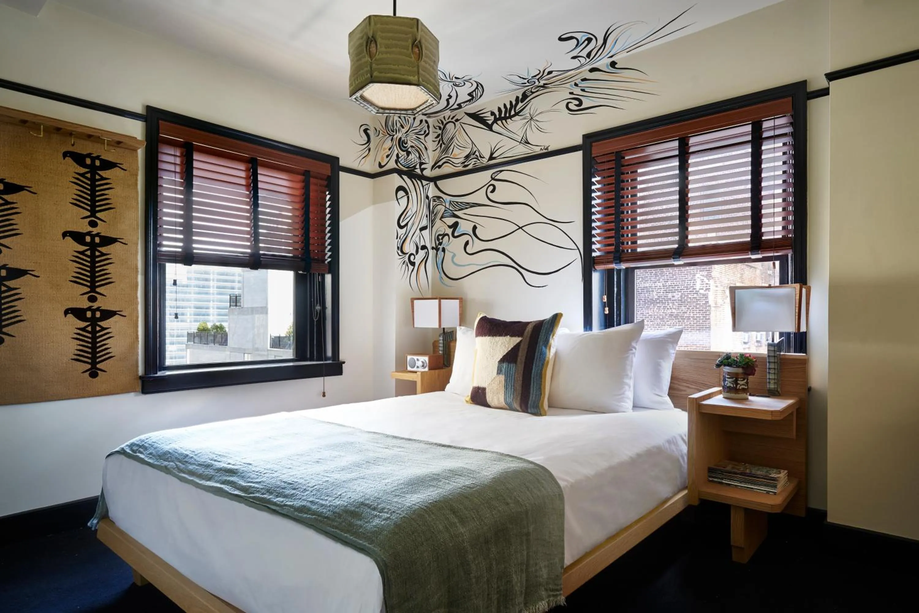 Studio Queen in Freehand New York