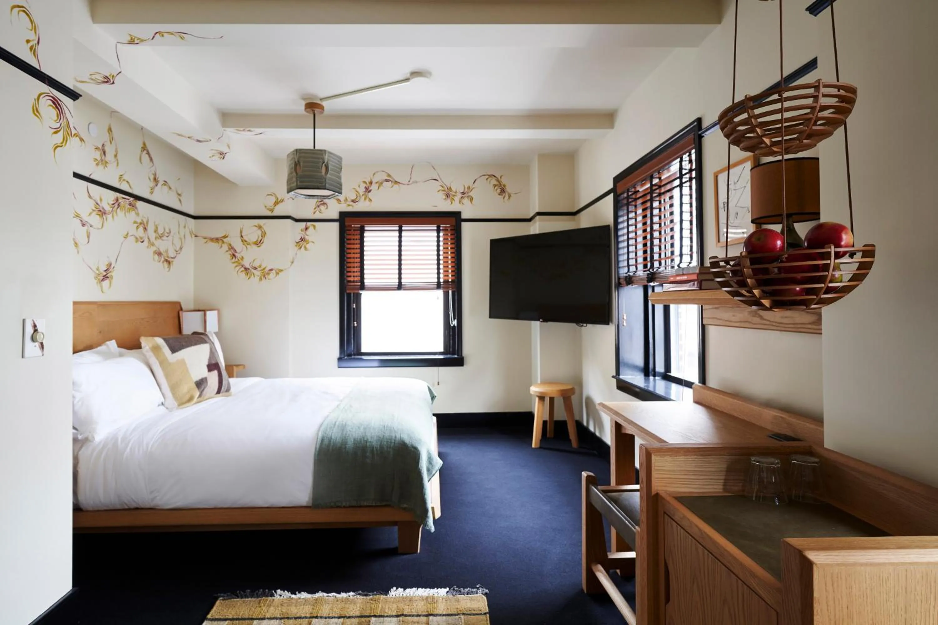 Premium King in Freehand New York