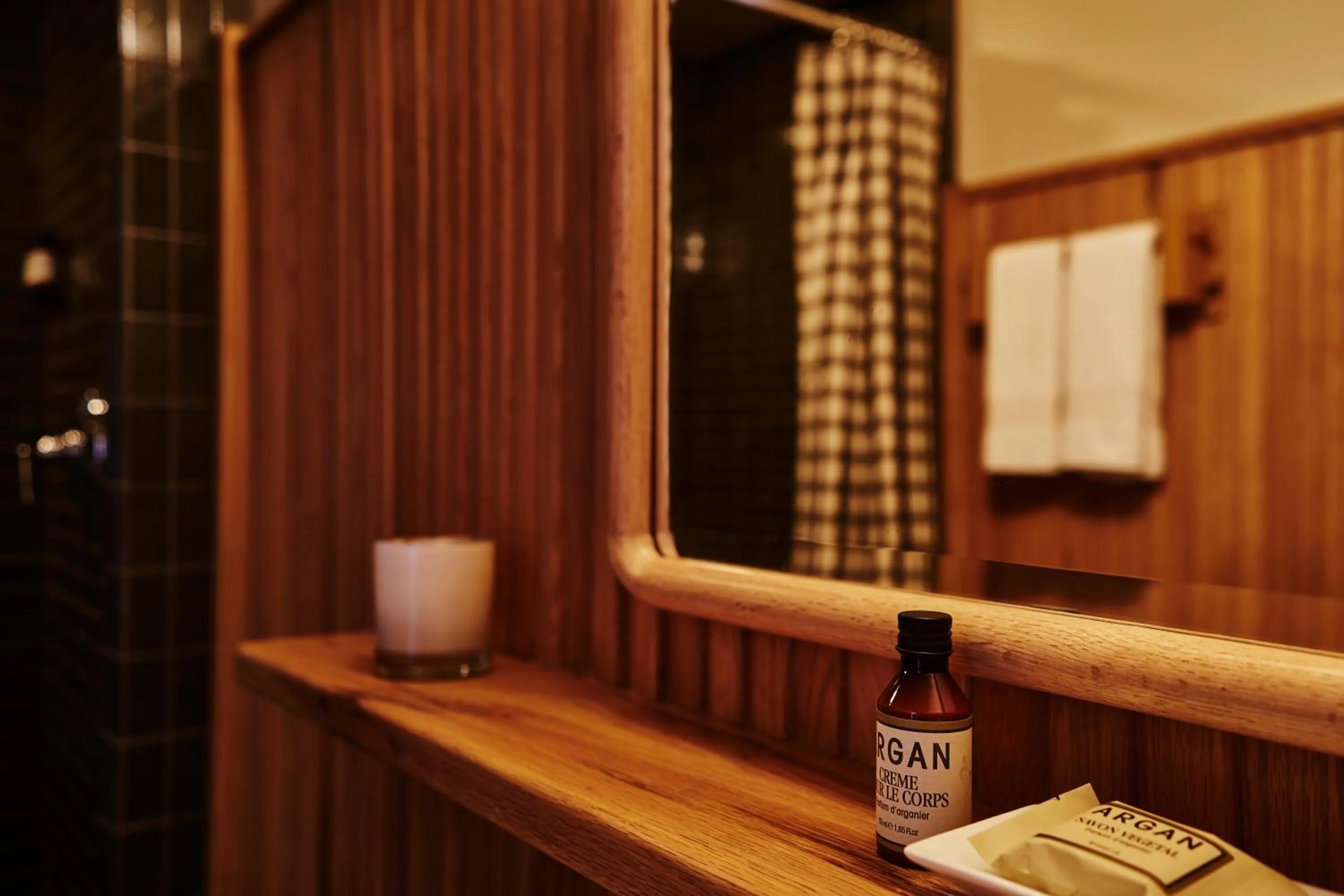 Corner King in Freehand New York