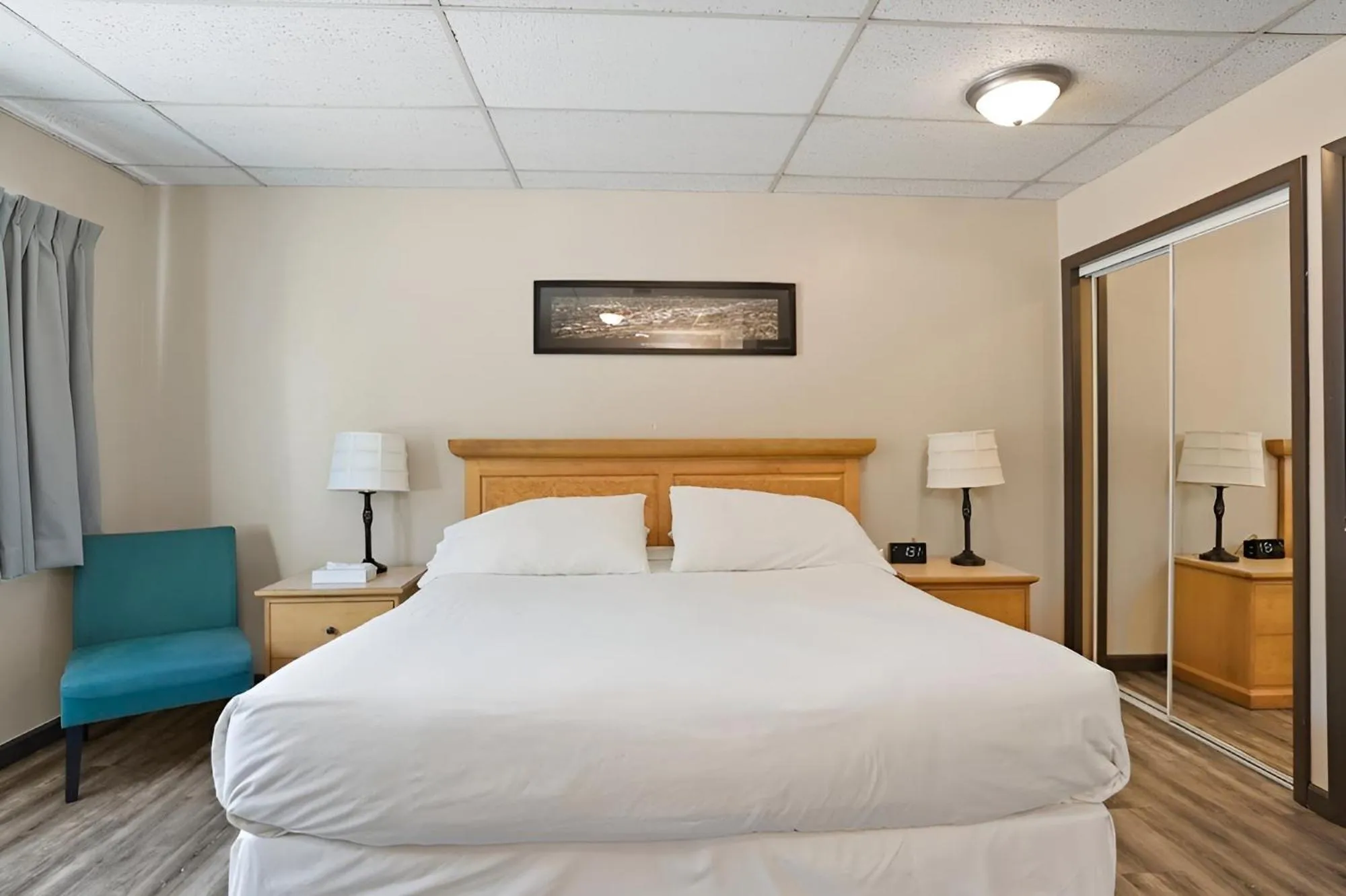 Deluxe King Studio in Boulder Twin Lakes Inn