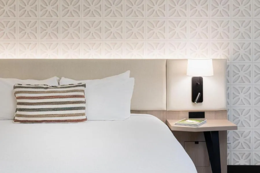 Single Room with Balcony in Palm Mountain Resort & Spa