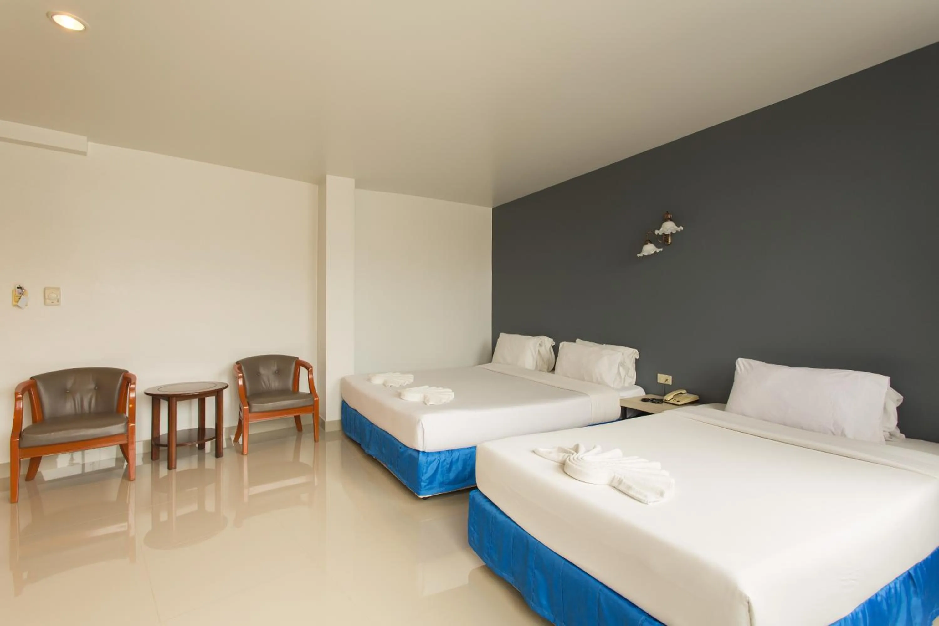 Deluxe Triple Room in City Hotel Krabi
