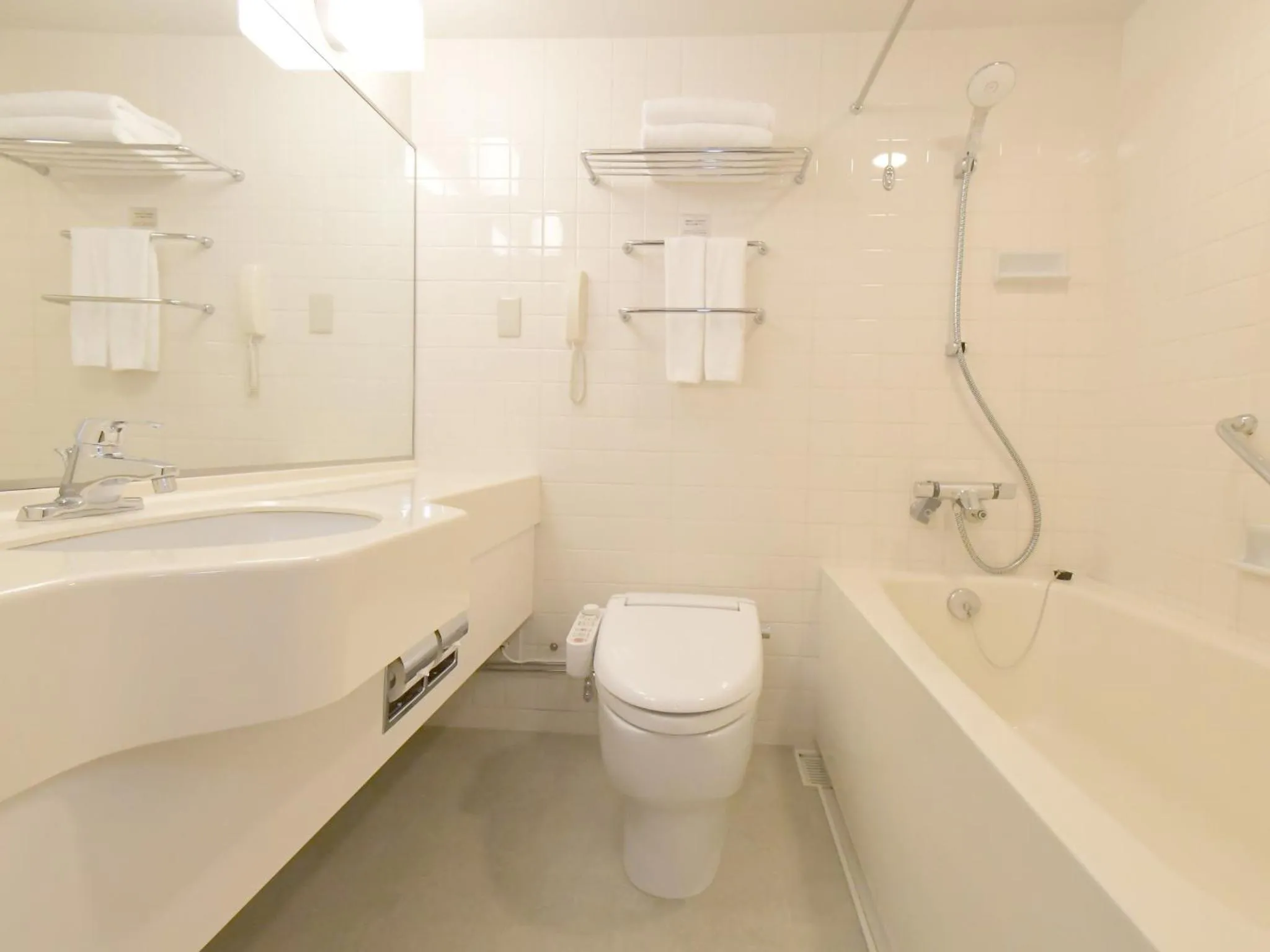 Standard Twin Room with Park View - High Floor - Smoking in Sapporo View Hotel Odori Park