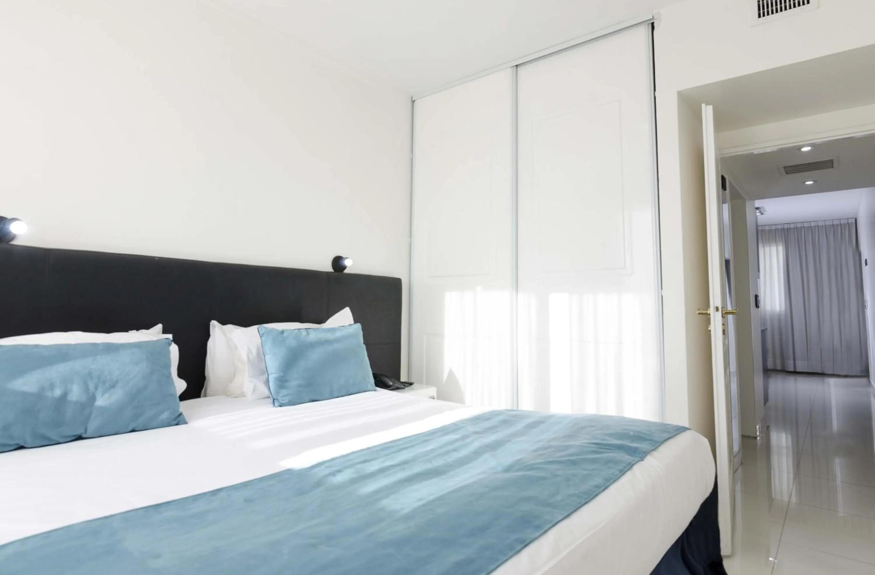 Suite in Cyan Recoleta Hotel