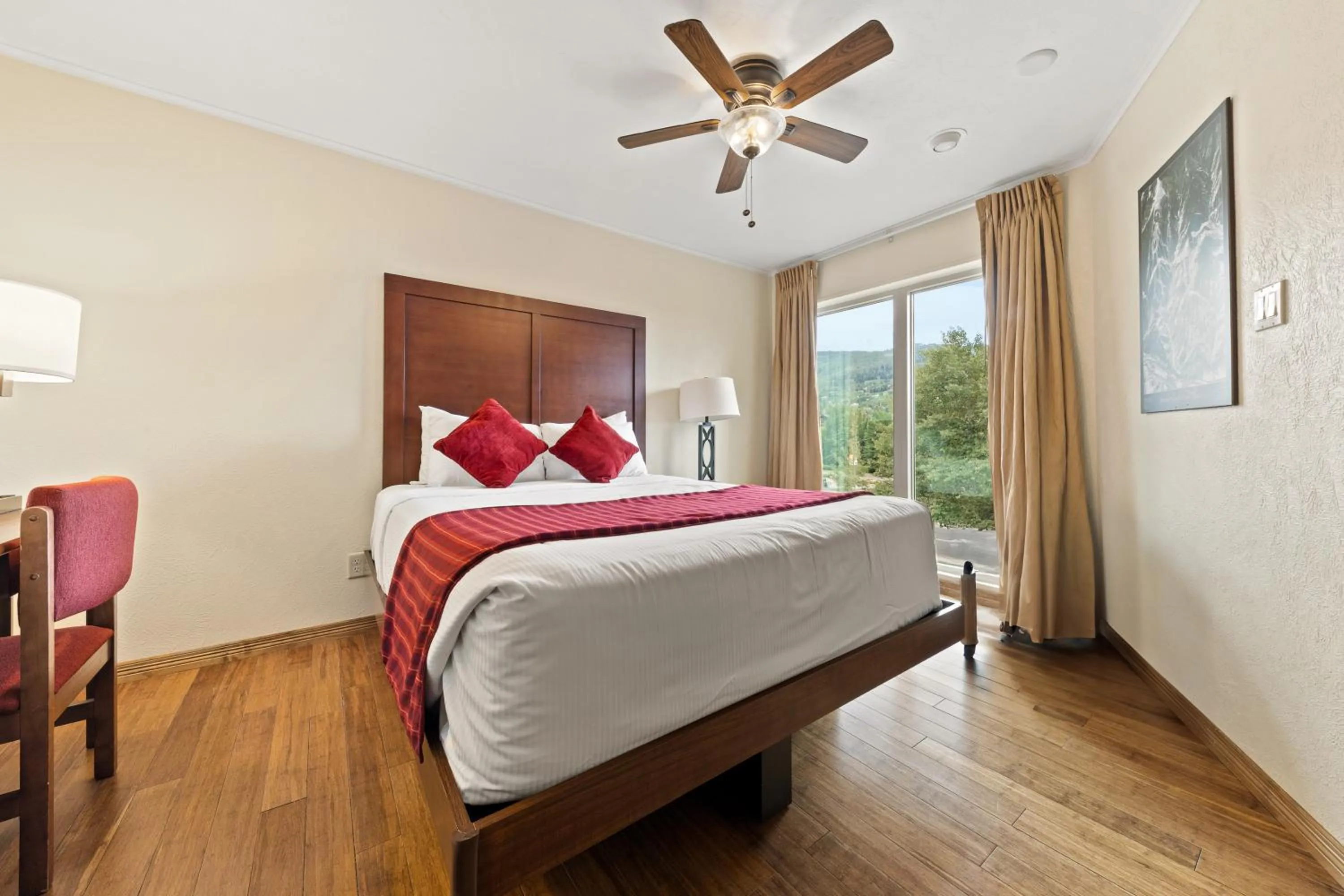 Three-Bedroom Suite in The Christie Lodge – All Suite Property Vail Valley/Beaver Creek