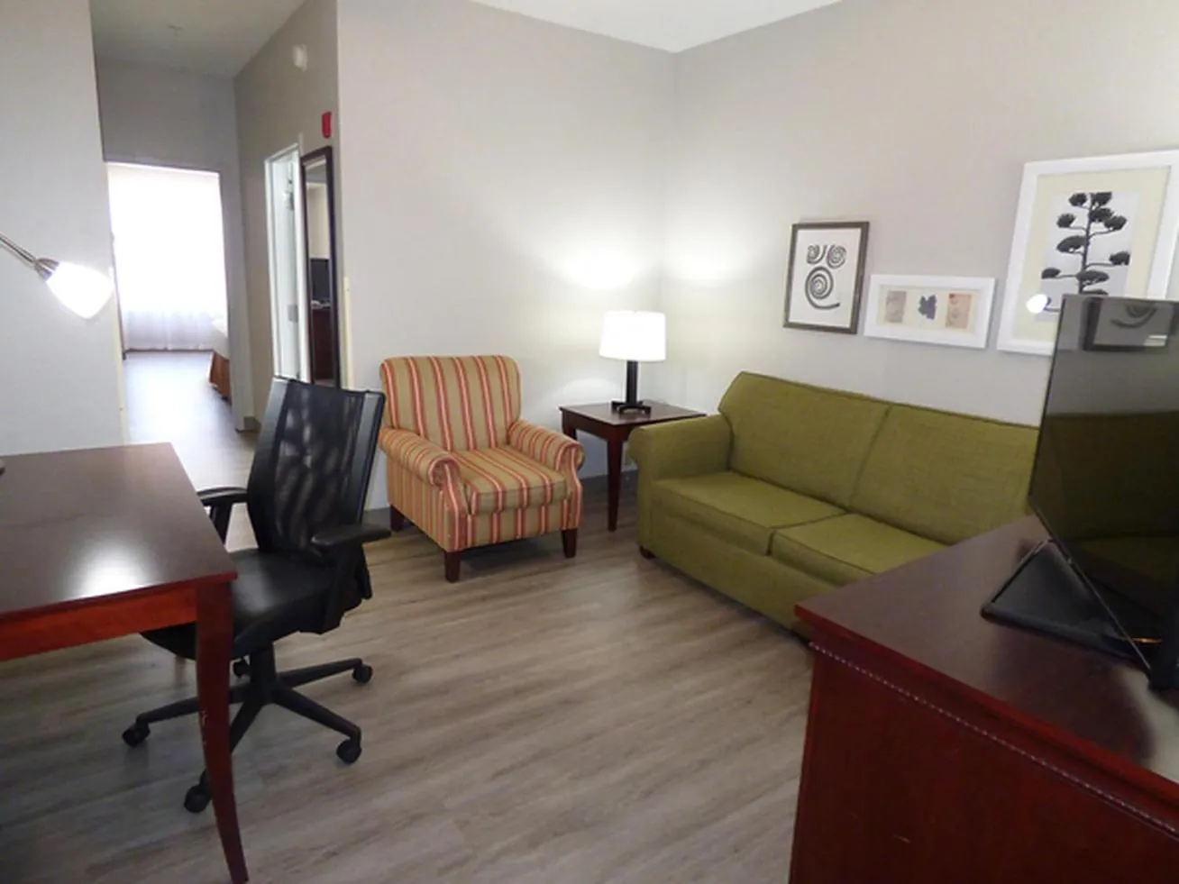 One-Bedroom Queen Suite with Two Queen Beds - Non-Smoking in Country Inn & Suites by Radisson, Biloxi-Ocean Springs, MS