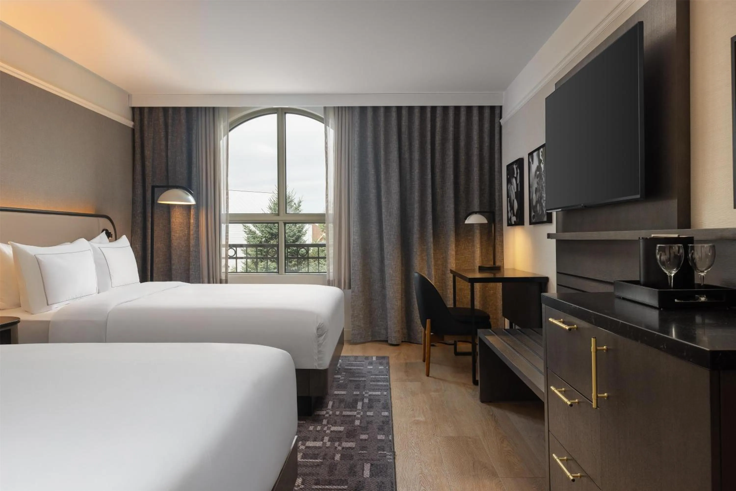 Queen Room with Two Queen Beds in Hotel Vallea Bromont, Tapestry Collection by Hilton