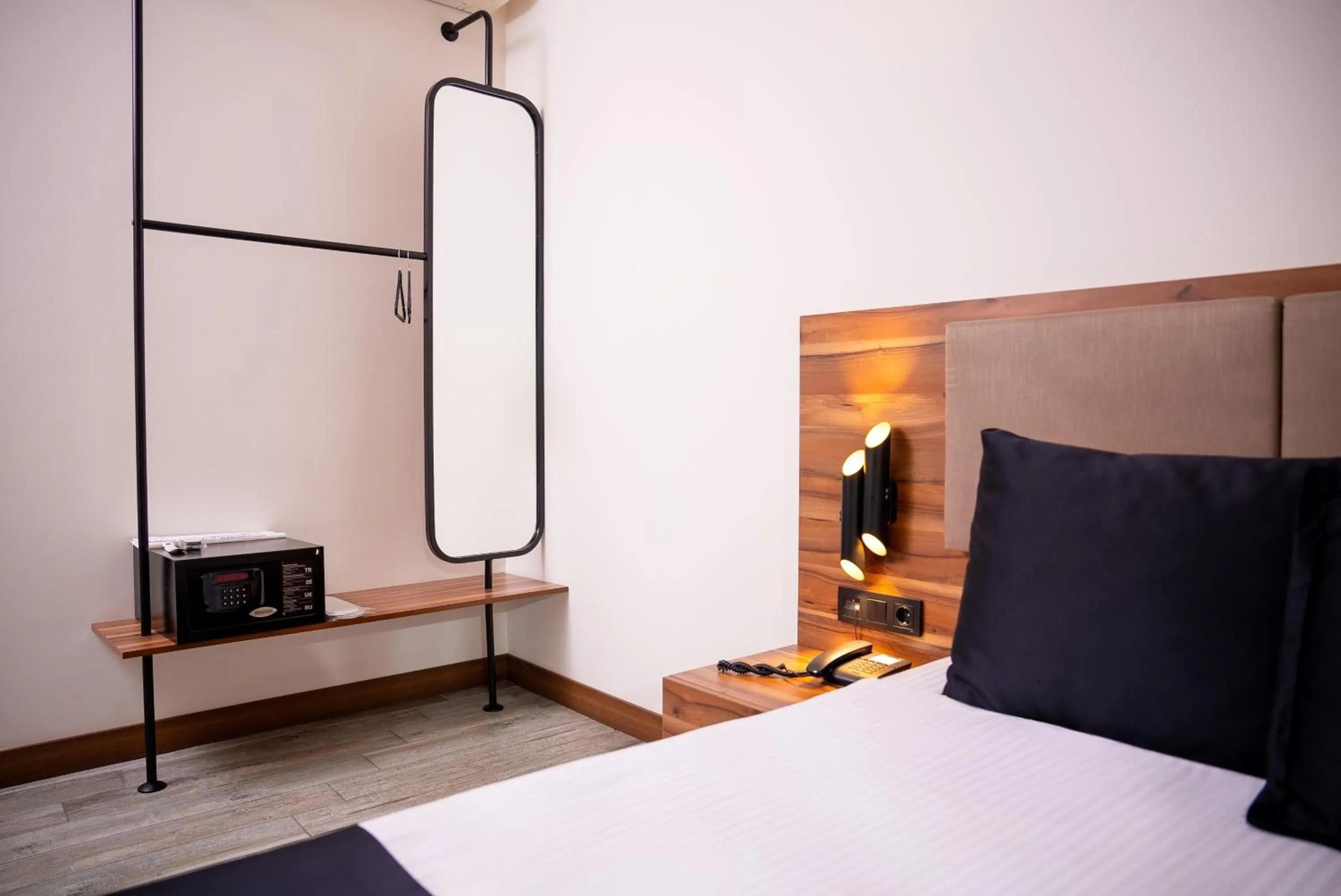 King Room with Balcony in Mari Suites Hotel