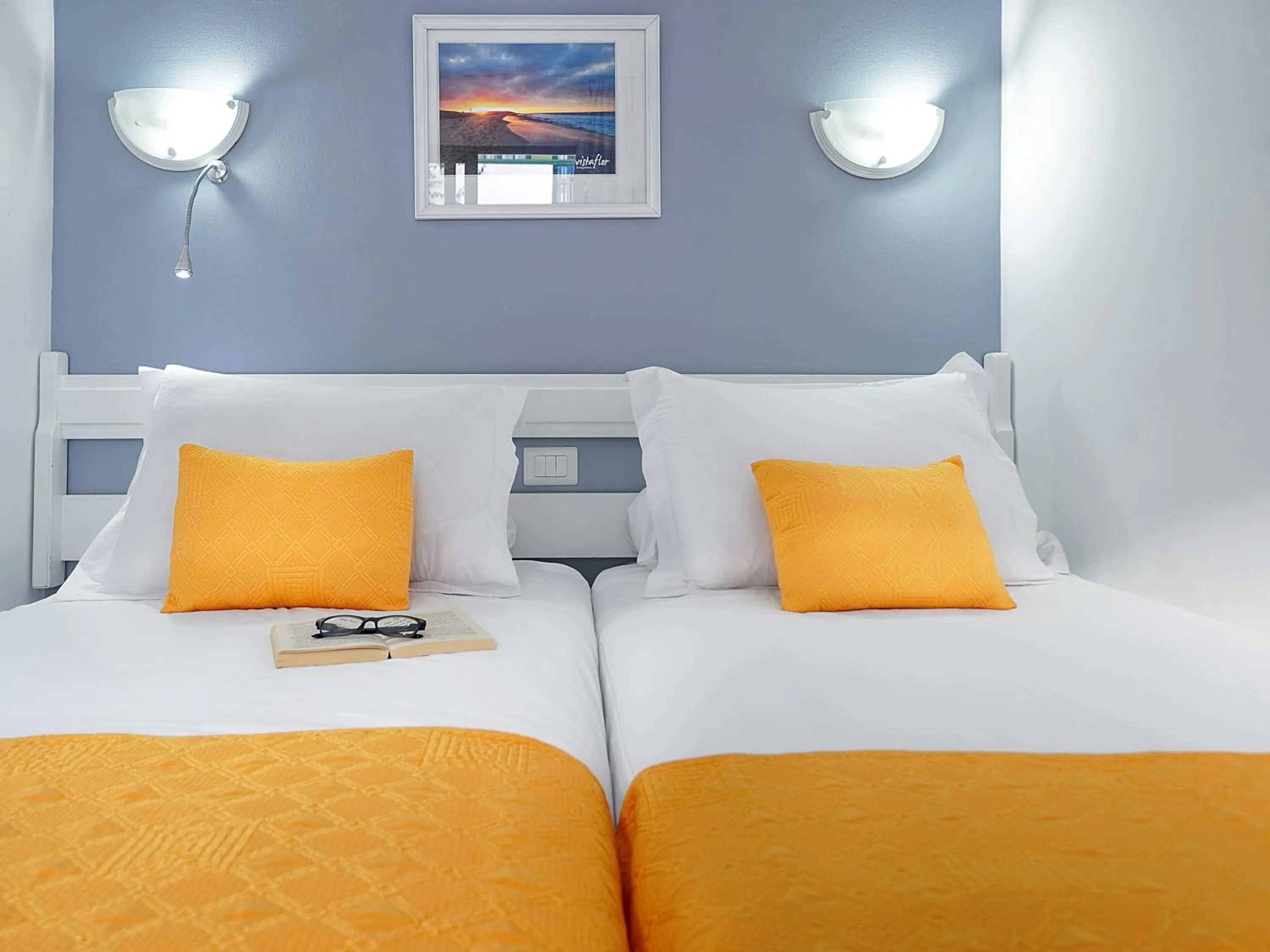 Two-Bedroom Bungalow (3 Adults + 2 Children) in Bungalows Vistaflor